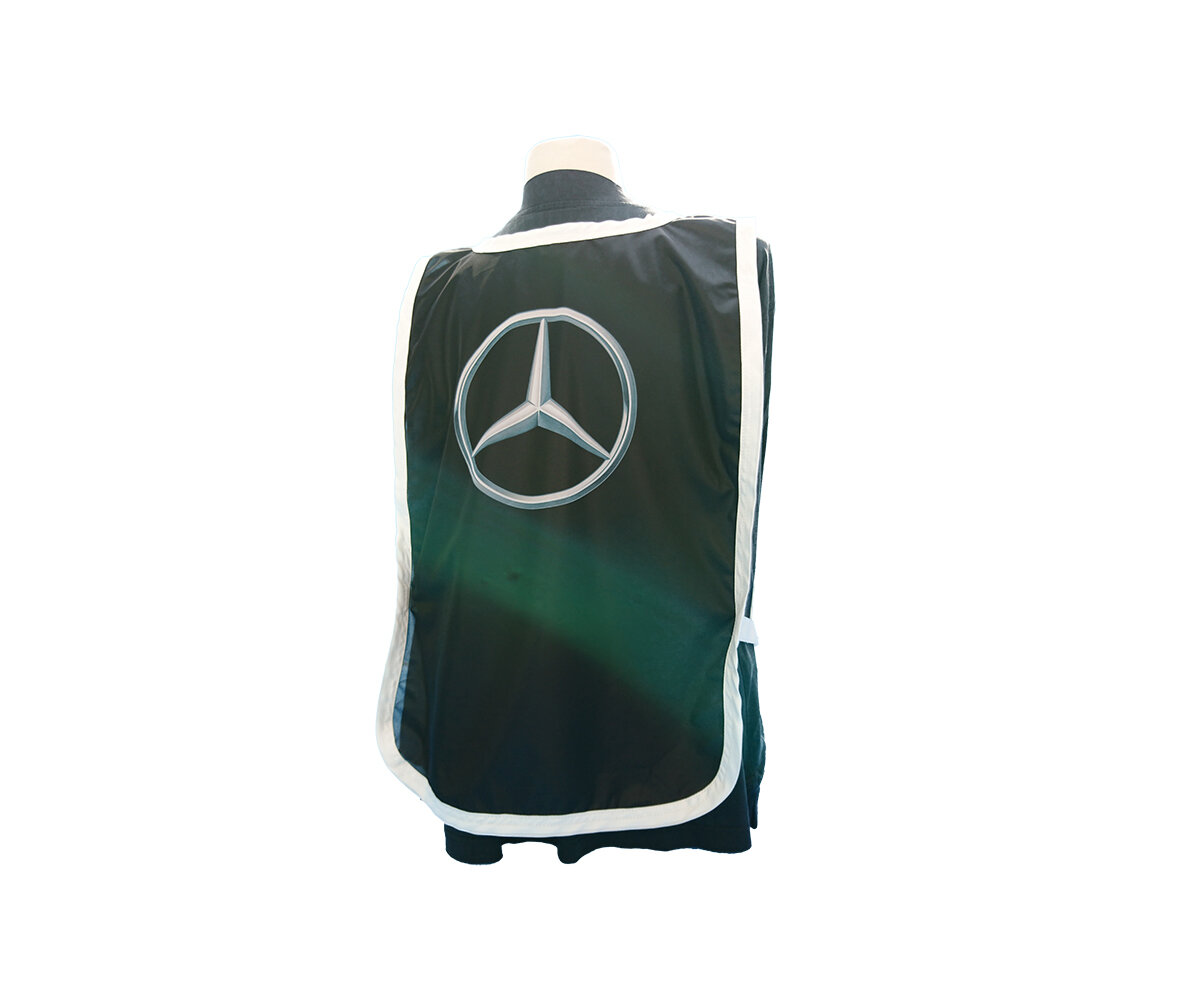 players-caddie-bib-mercedes.png