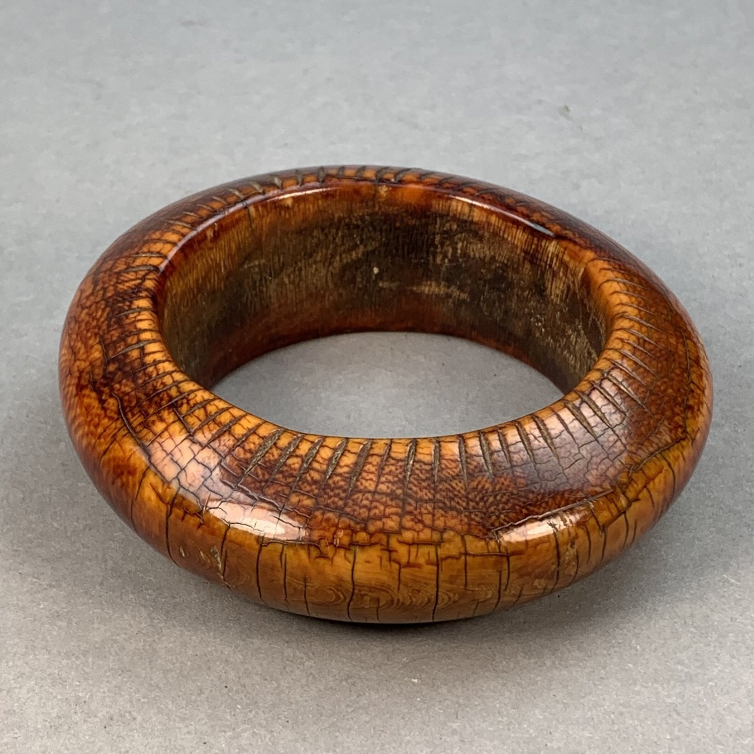 Ivory bracelets from southern Ethiopia and South Sudan — Pascal 