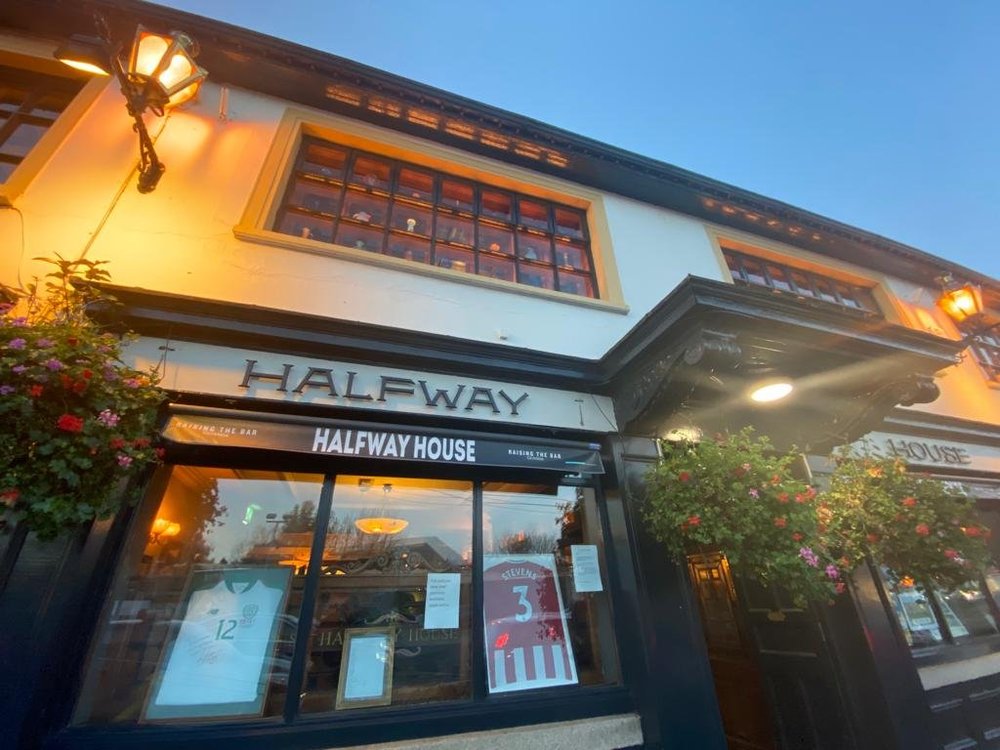 Halfway House Pub Walkinstown. Dublin pubs. Pub review. TDP. Publopedia