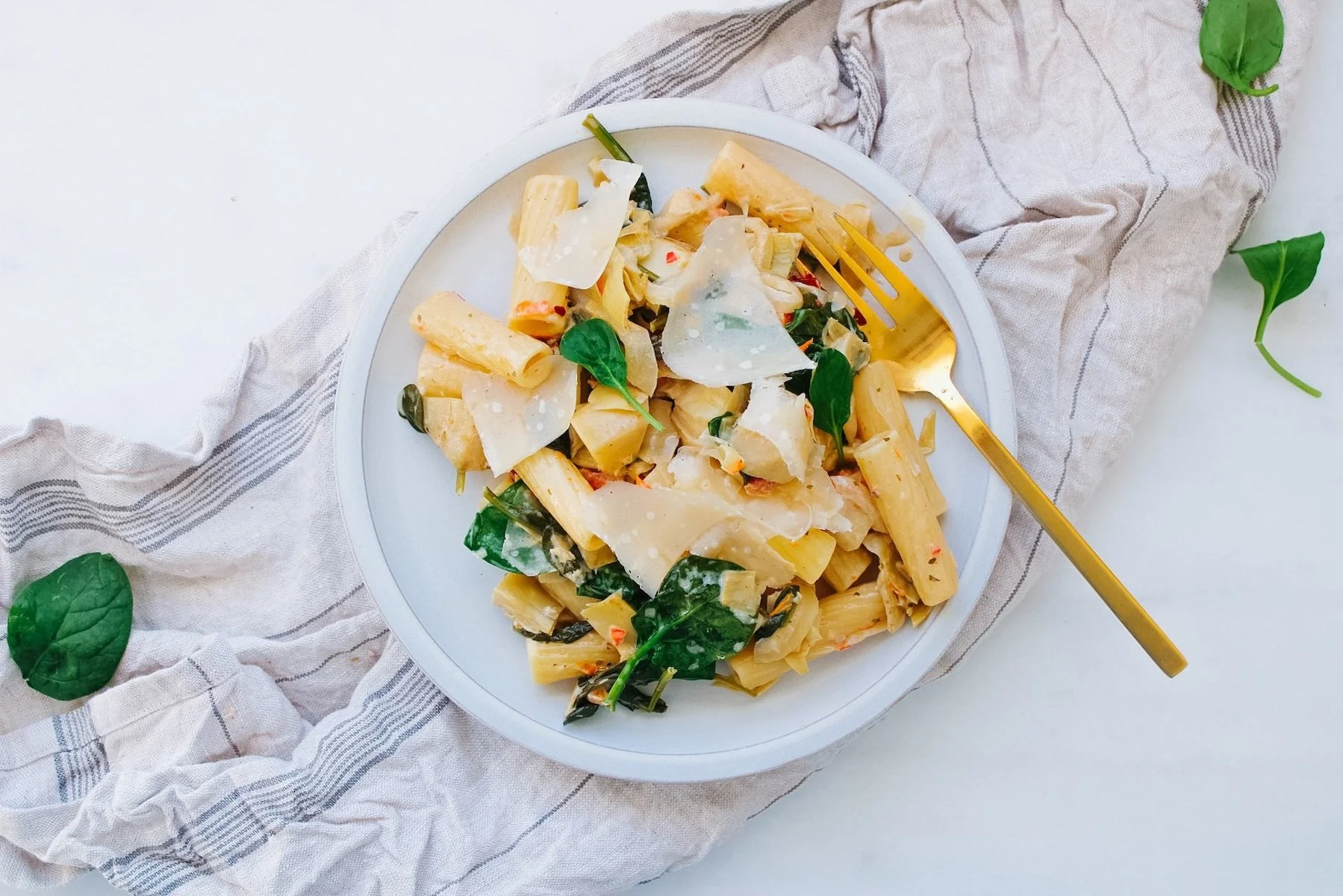 Creamy Spinach Sundried Tomato and Artichoke Pasta — Elizabeth Raybould