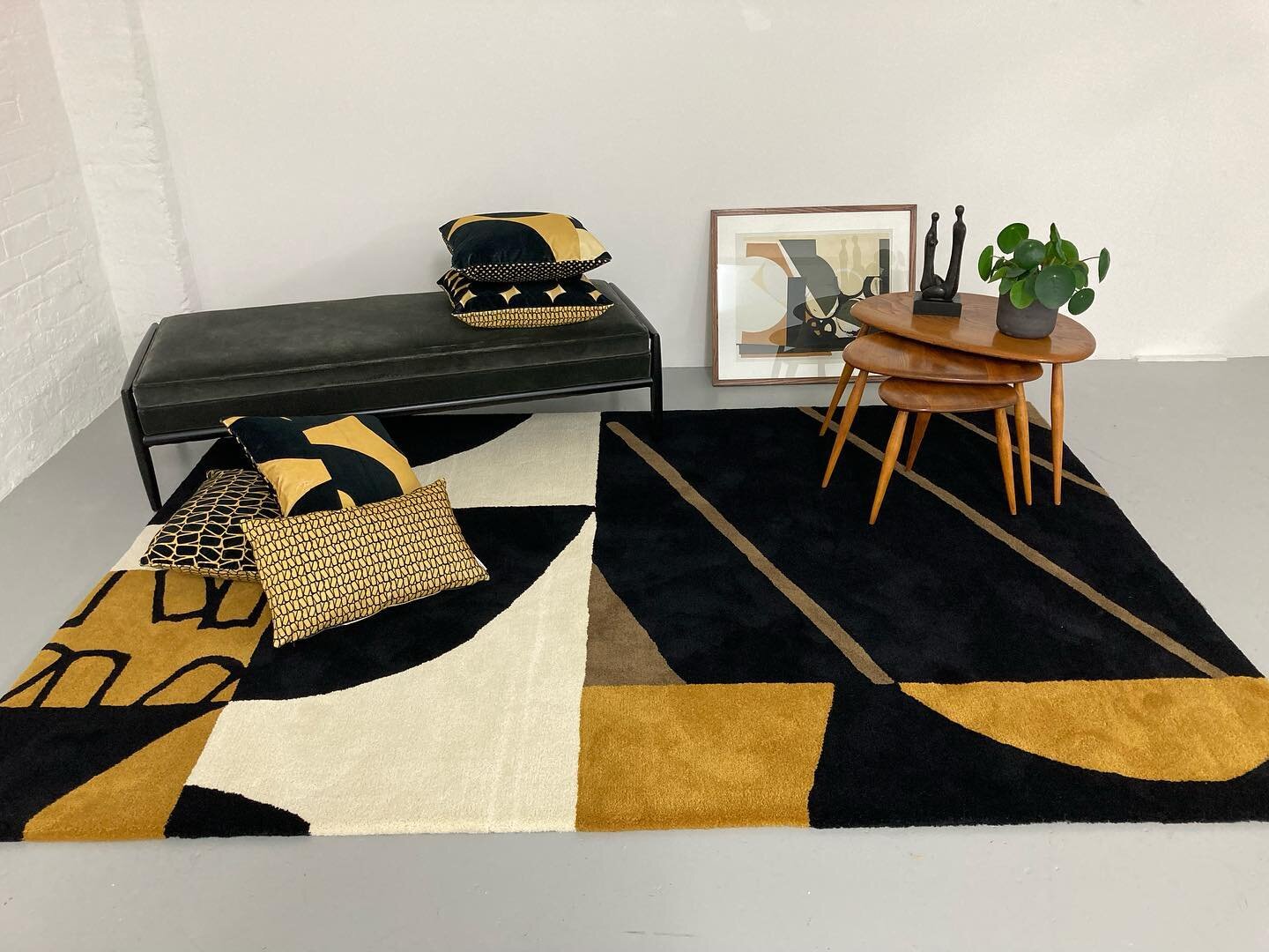 Thinking about how to display my rug @clerkenwelldesignweek (stand G11, Platform in Cowcross Street, Farringdon from 23rd May). #rug #rugdisplay #clerkenwell #cowcross #cowcrossstreet #farringdon #clerkenwelldesignweek #clerkenwell #madeinuk #british