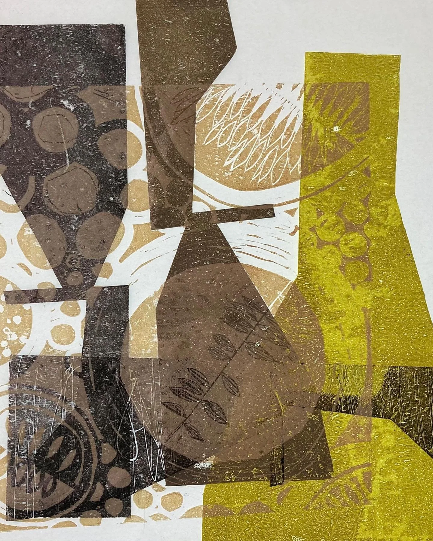 Lino print on tissue paper- it&rsquo;s taken an age to dry ! #linoprint #artprint #yellowprint #midcenturyprint #experimentalprintmaking