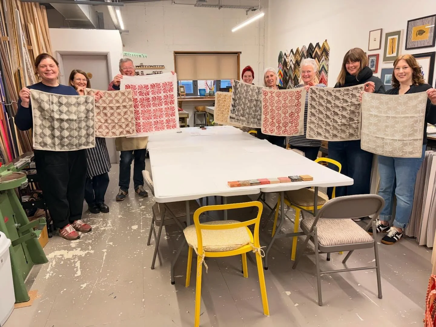 What a great way to spend a Sunday! I really enjoyed working with these lovely people at my block printing workshop @creativecourseskent. They really got the hang of repeat patterns! #repeatpattern #blockprinting #faversham #workshop #trysomethingdif