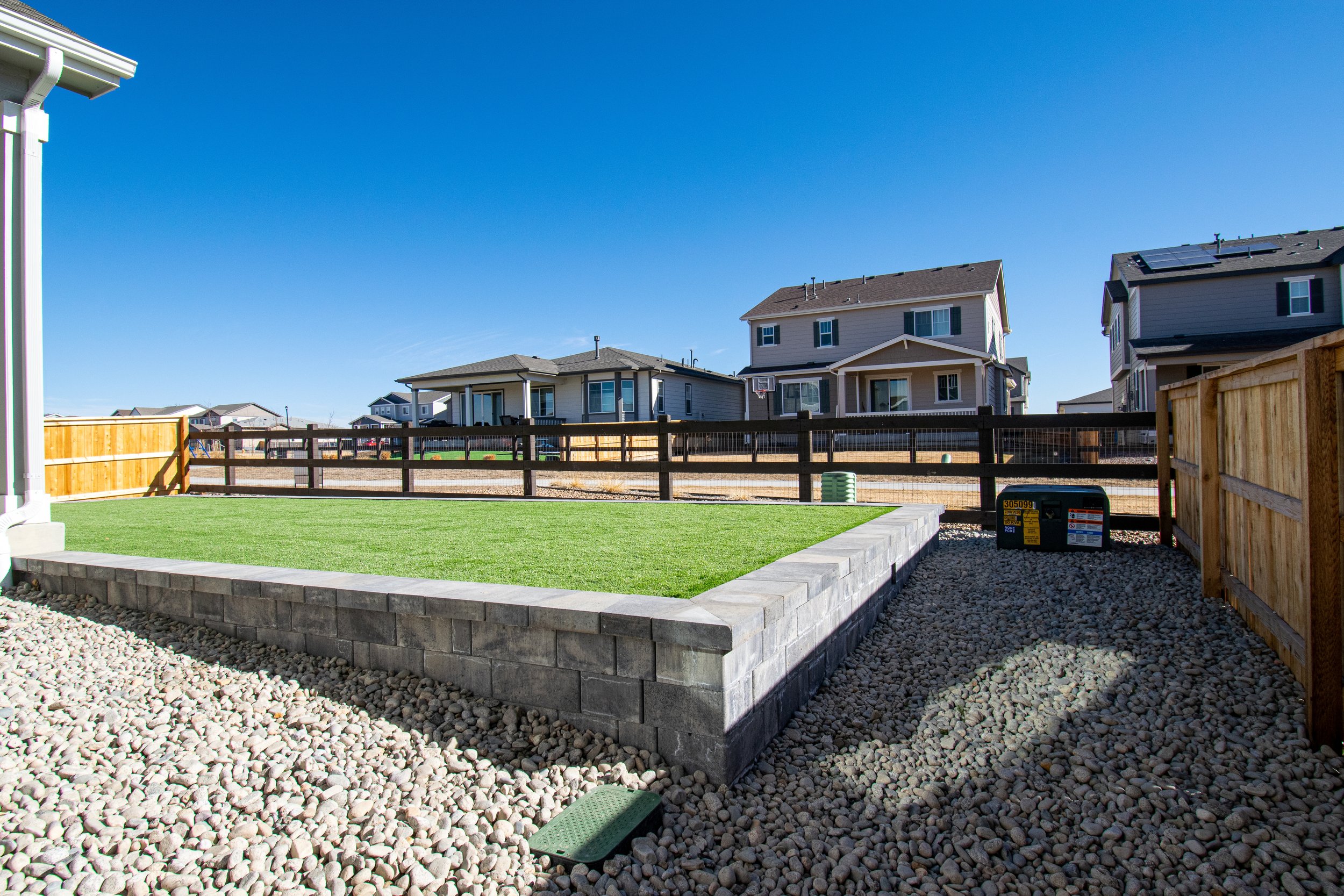 Artificial Pet Turf That’s Soft, Safe, & Comfortable for Dogs