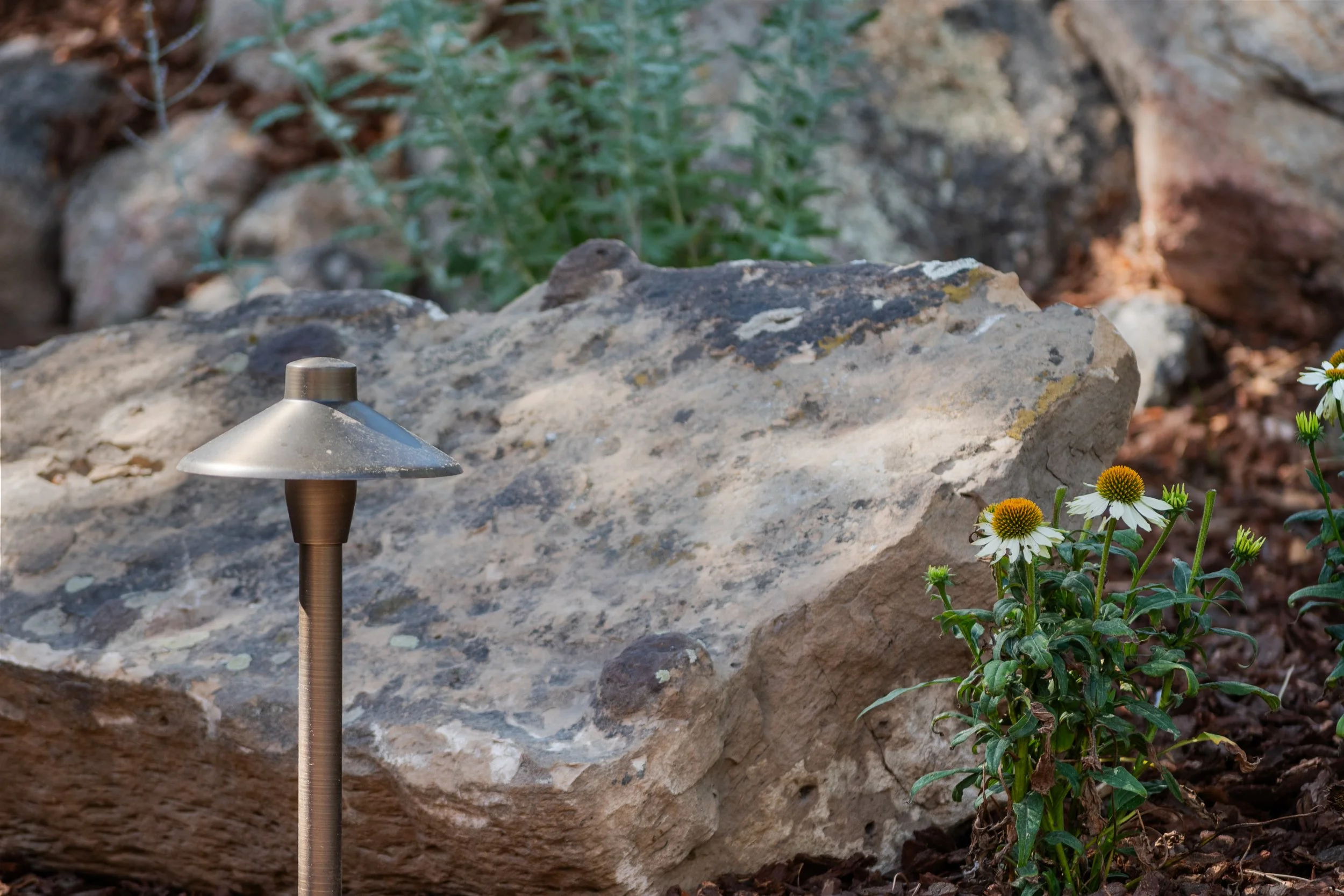 Illuminate Your Outdoor Space with Custom Landscape Lighting Designs