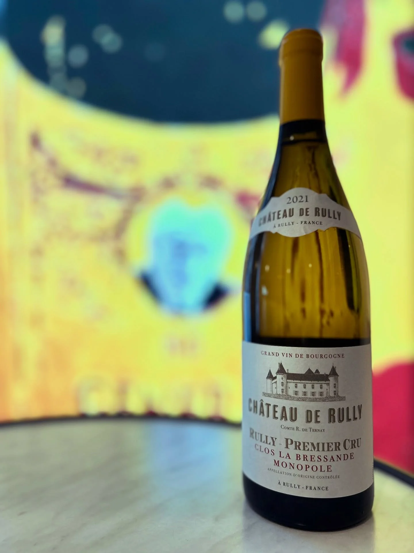 De herfst vraagt om elegantie in het glas 🍂 Onze aanrader dit weekend: Ch&acirc;teau de Rully Premier Cru ✨complex, rijk en subtiel &hellip; pure Bourgogneklasse!