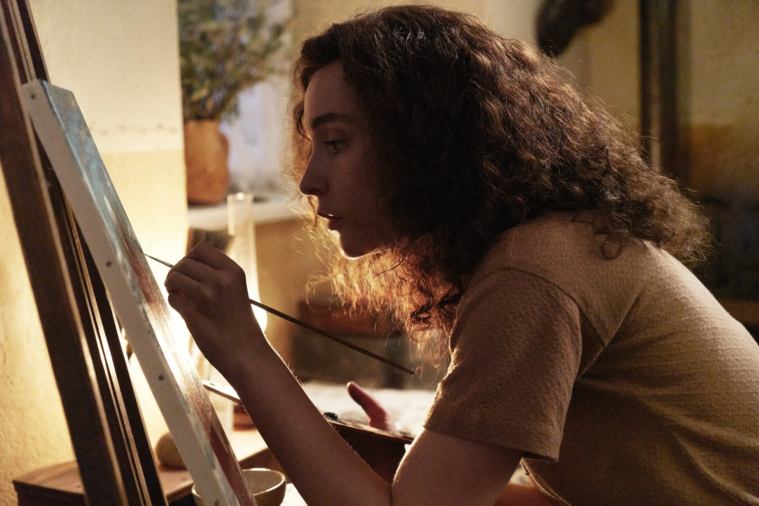 Leonora im Morgenlicht #6©Mirjam Kluka_Dragonfly films_Alamode Film.jpg