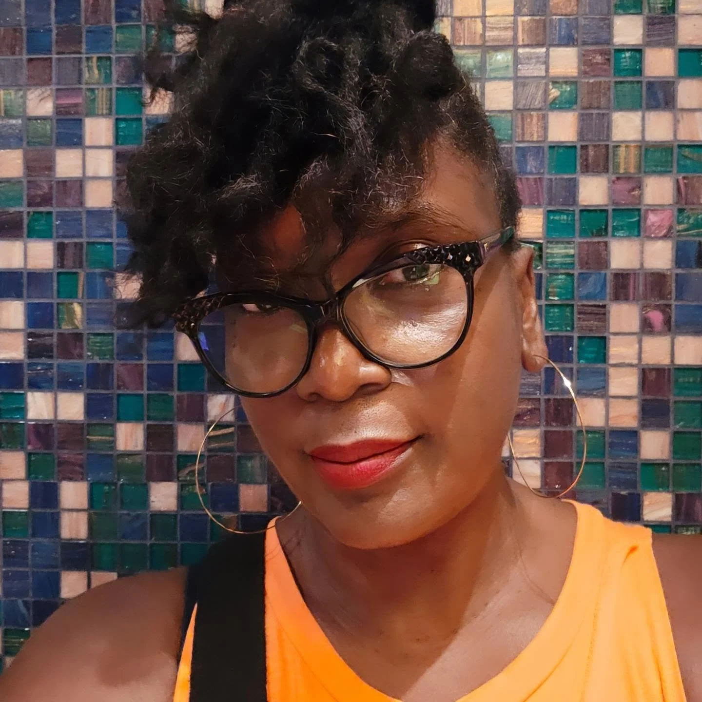 Lately....

1  Orange on brown on checkerboard pattern looks 👌🏾 
2 "44", the musical produced by @runteldatentertainment 
3  Finally met @jawnmurray 👋🏾 
4  Dinner in BK 
5  Hidden Champagne bar @  Epcot
6  Dinner in BK
7 &amp; 8  Epcot
