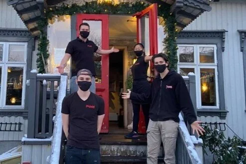 PIZZANINI FORTSETTER Å STØTTE