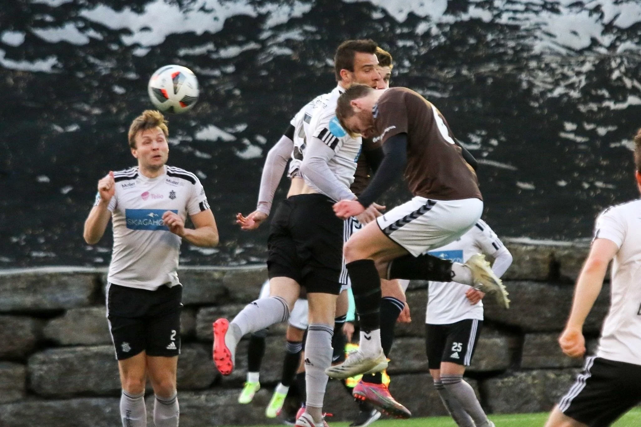 TAP MOT TØFF MOTSTANDER