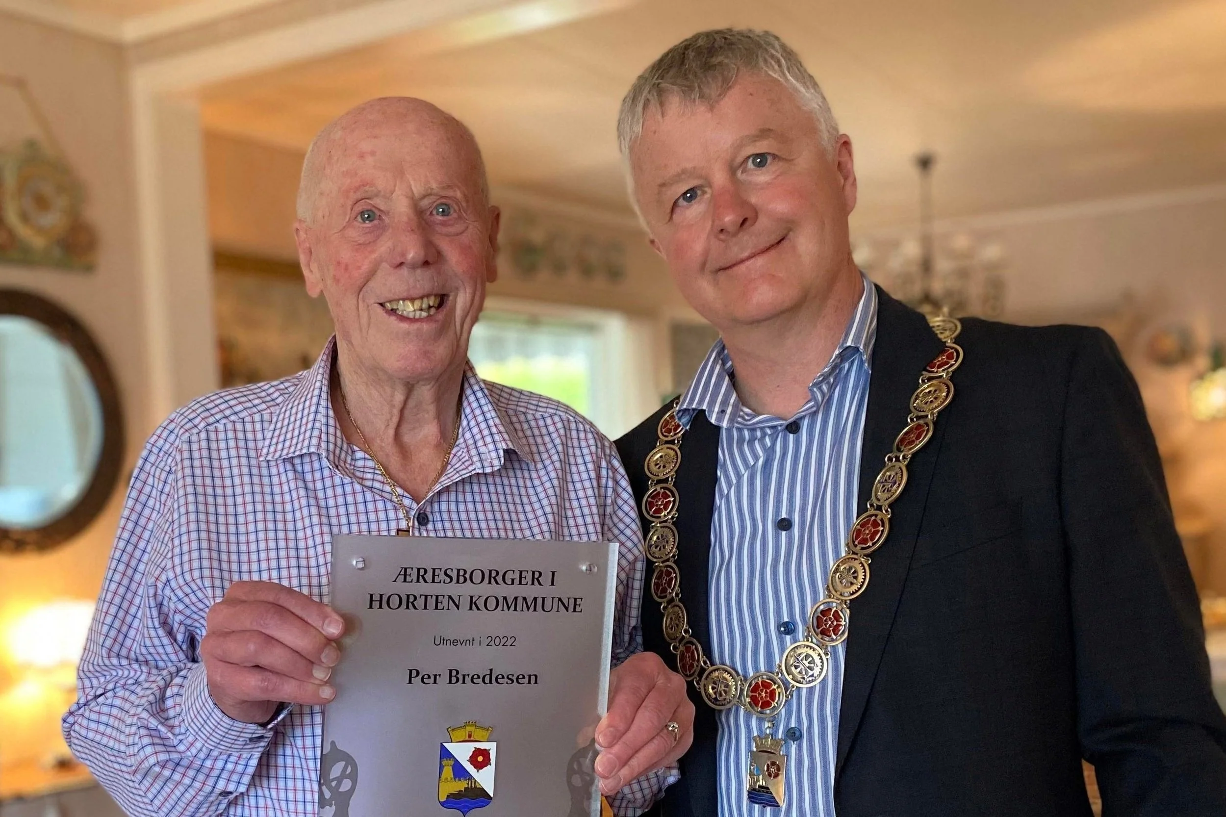 PER BREDESEN NY ÆRESBORGER