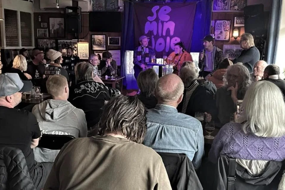 Nå kan du høre livepodkasten på Kroa