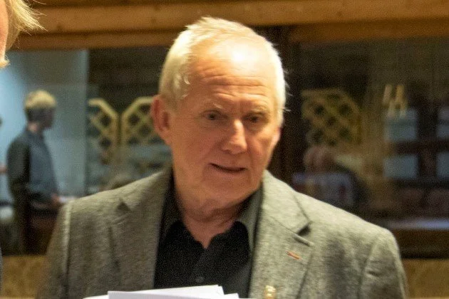 Både  gratulasjon og minneord 