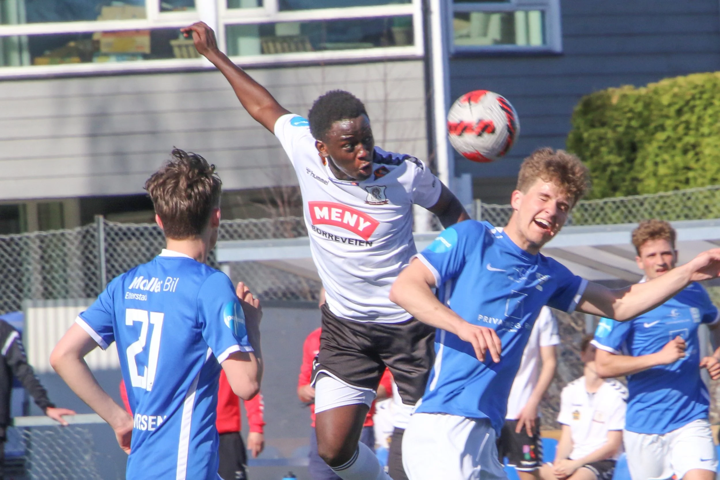 Møter cupsensasjonen lørdag kl. 15