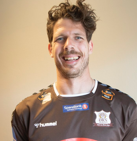 Evigunge Arnar Førsund fortsetter 