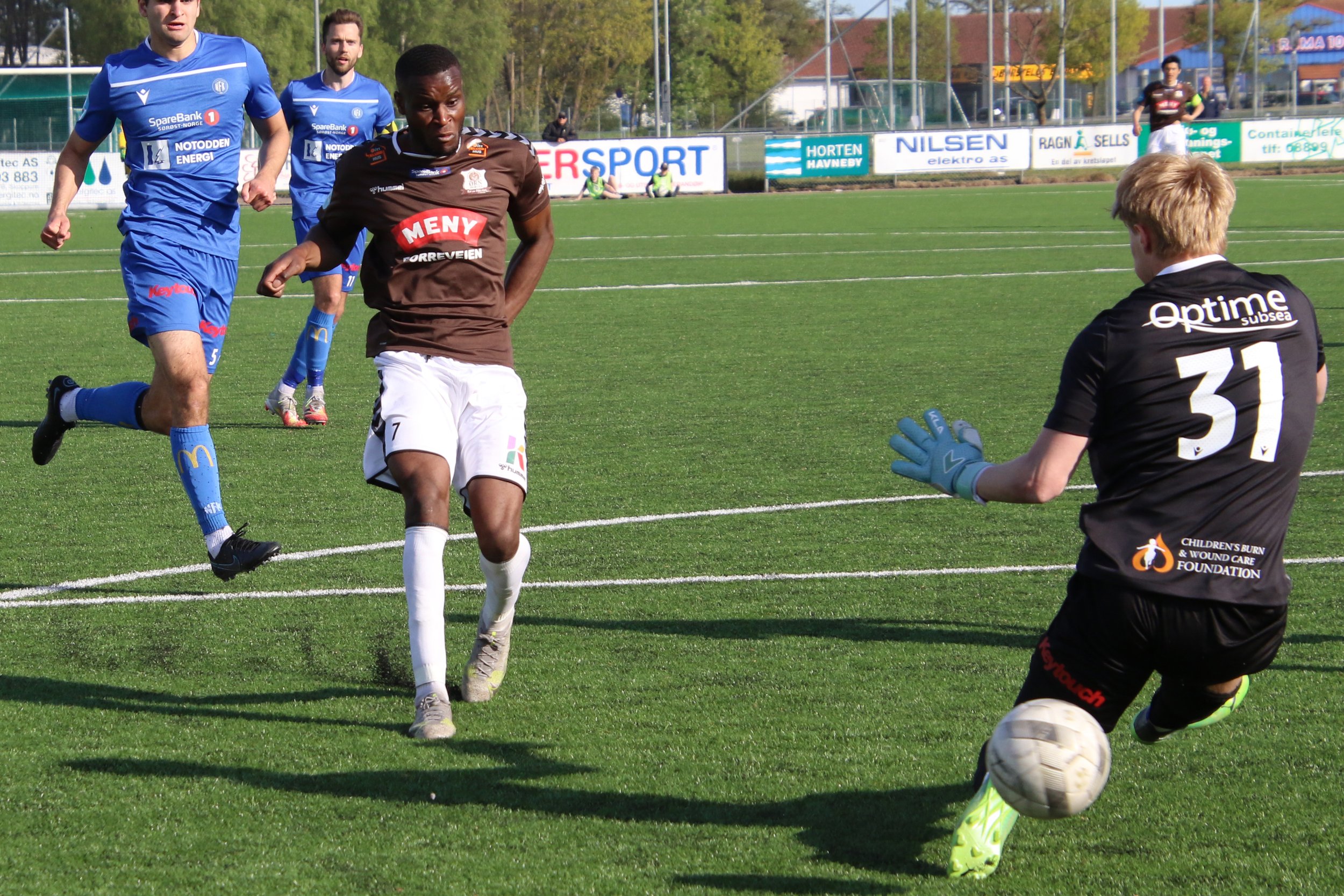Takk til Mustapha Fofana 