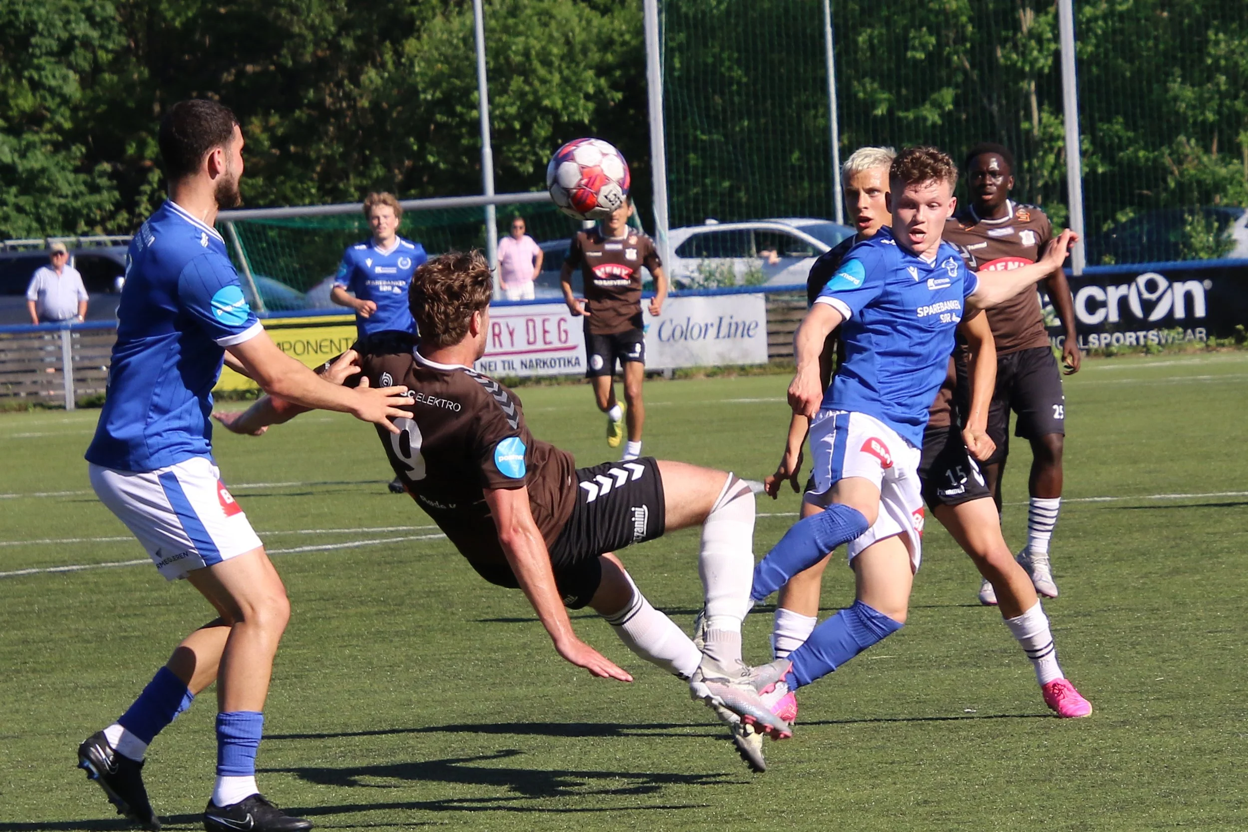 Tøft etter rødt kort