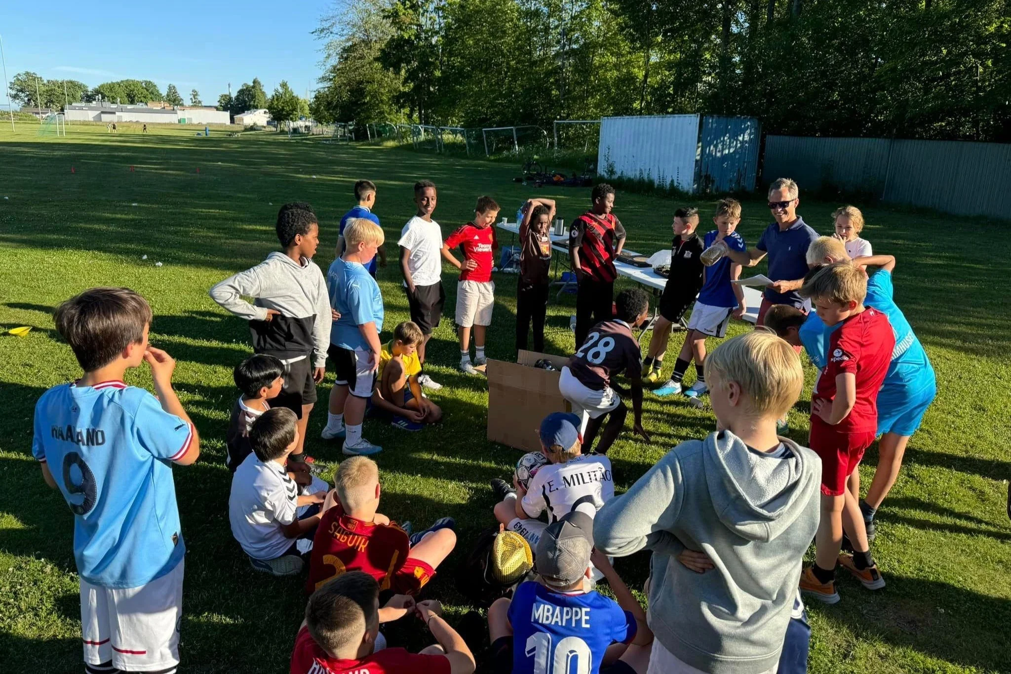 G12 med en aktiv sommeravslutning