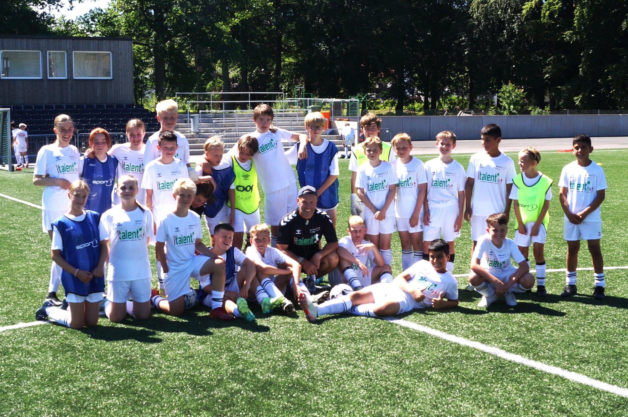 Rekordmange på fotballskolen 