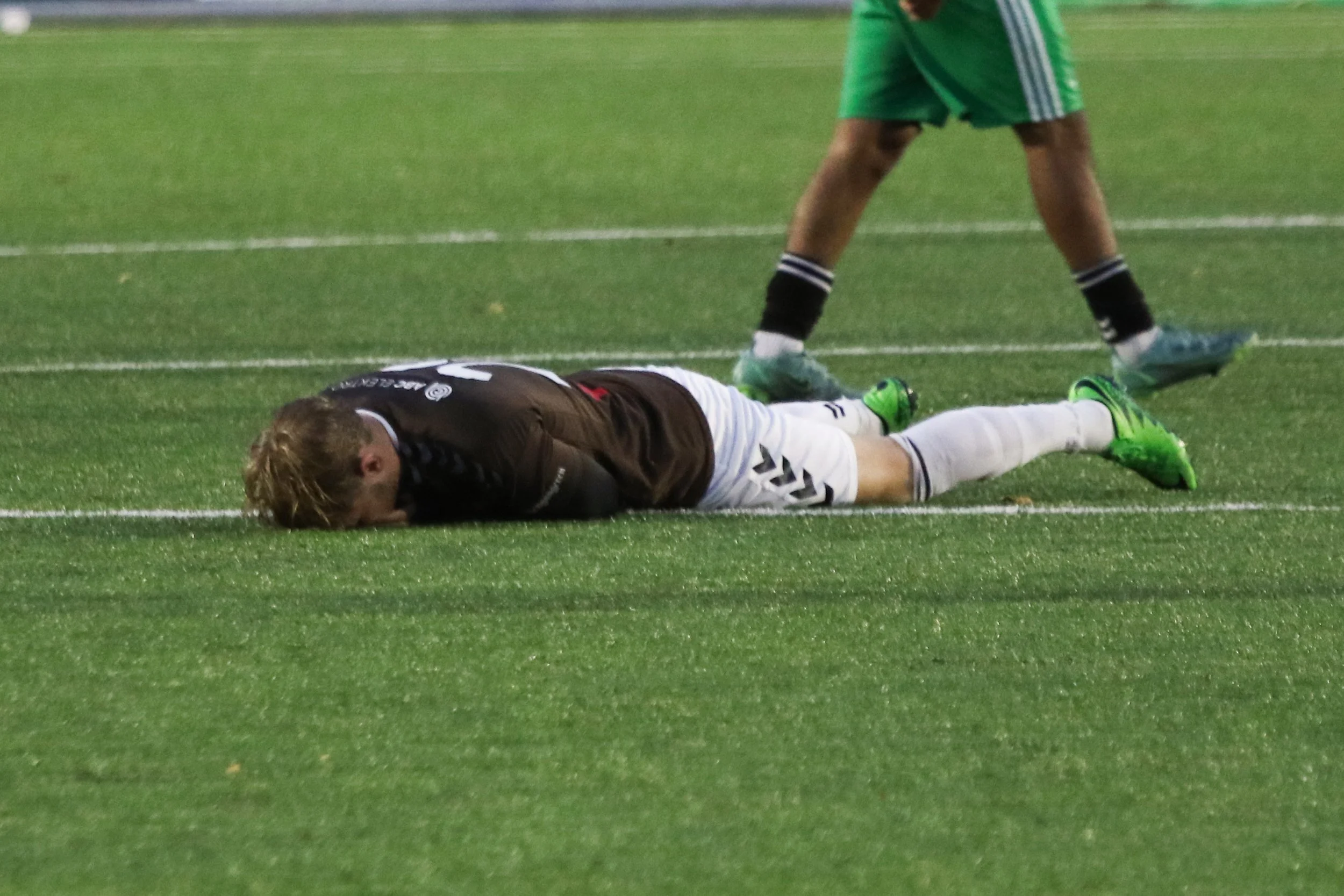 Så nære – men så langt i fra