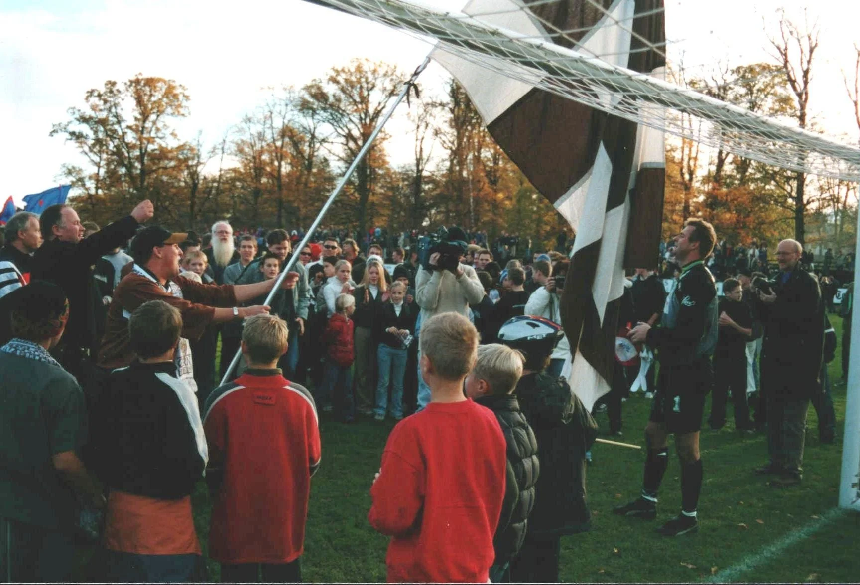 MED ØRN SOM RELIGION