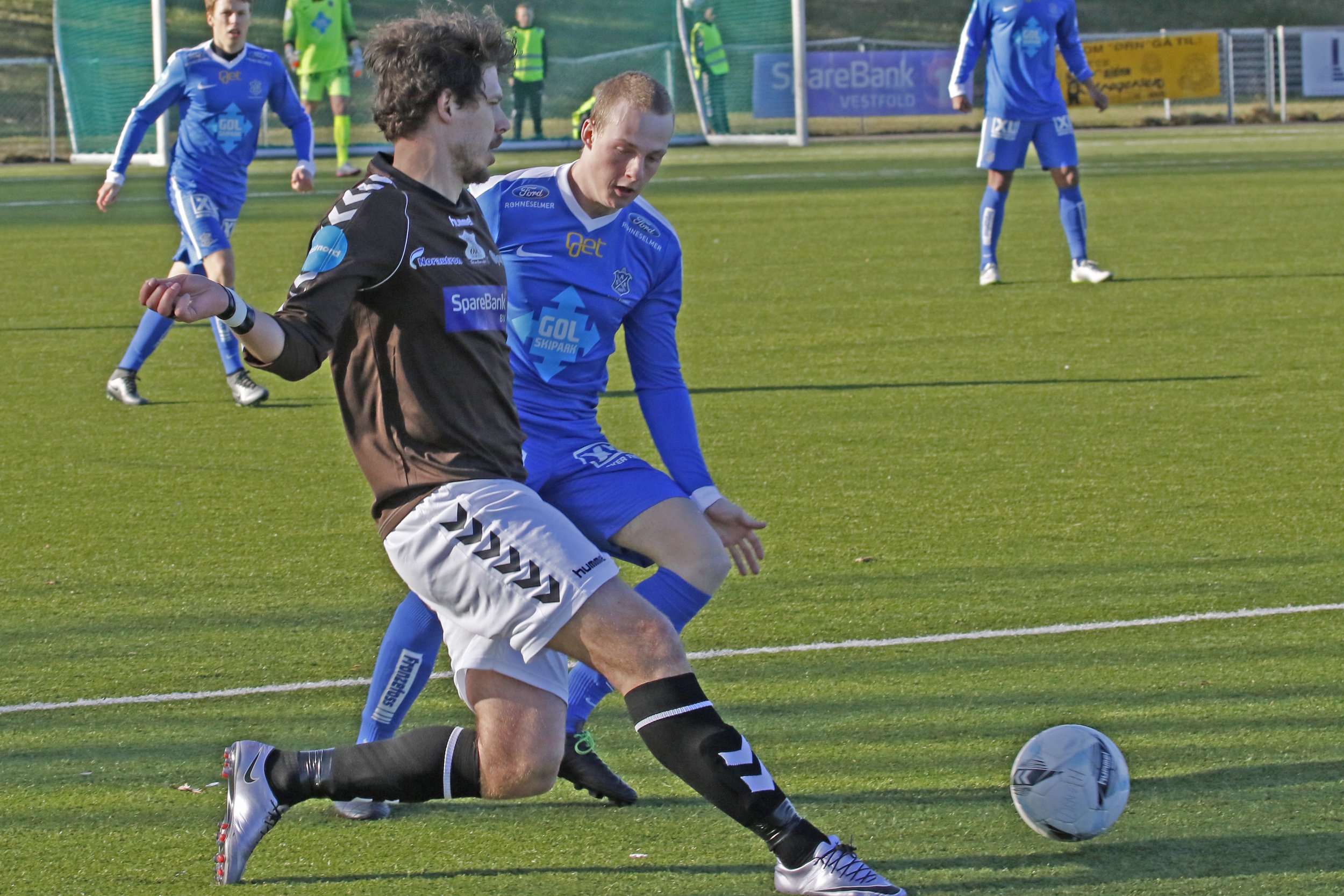 Bortekamp mot Asker lørdag kl. 14