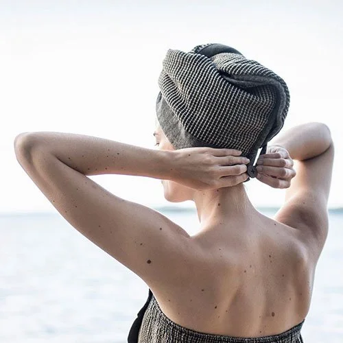 sauna_accessories_hair_towel_black_biege_3.jpg