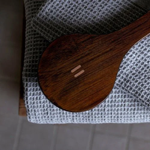 04-Rento-Bath-Brush-Oil-Treated-Bamboo-Dark-Brown.jpg