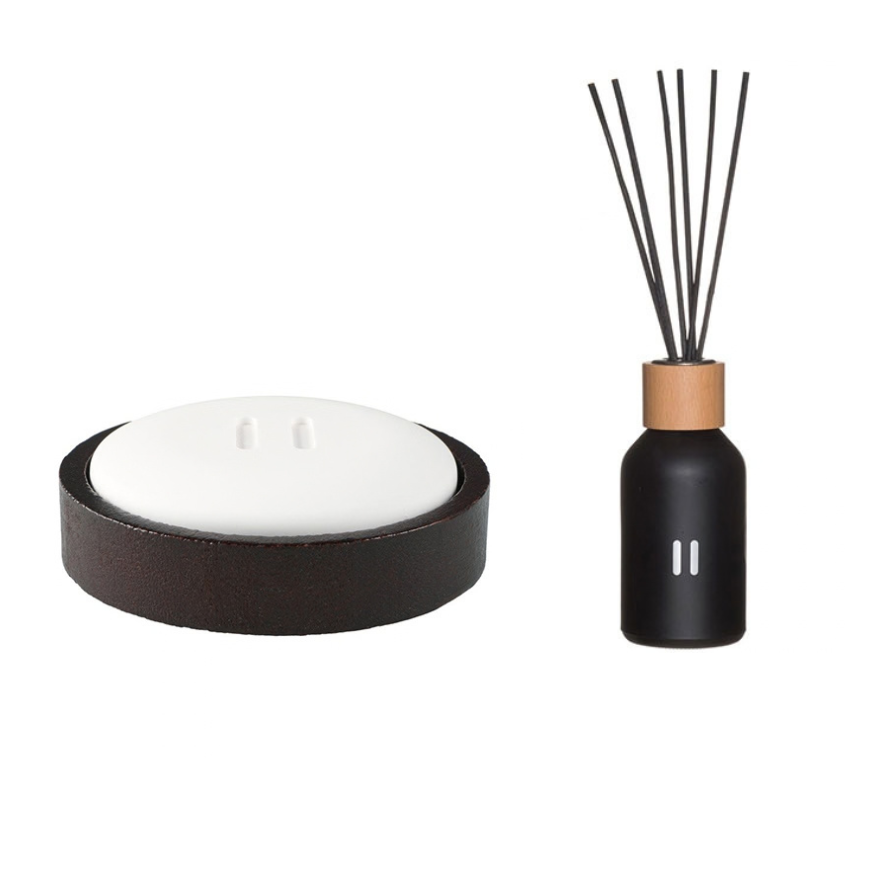 Rento-aroma-diffuser-with-dark-brown-bamboo-tray-and-fragrance-sticks-arctic-pine.png