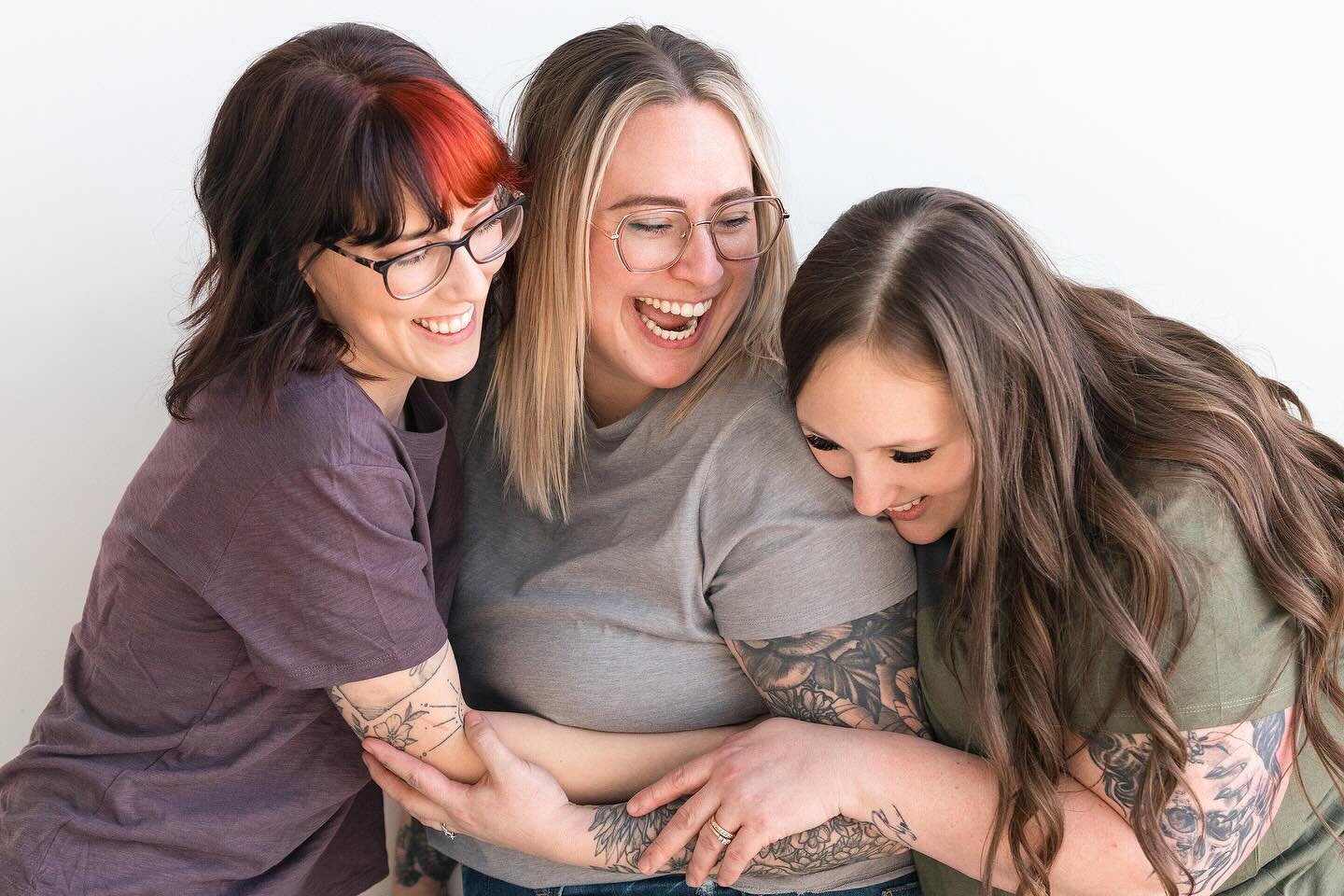 Did you know you can bring your crew to an UnStuffy Headshot Session? Because you totally can!

I&rsquo;ve made it super simple for you to add extra people to your headshot session. Whether it&rsquo;s a lively session with your besties, a team photos