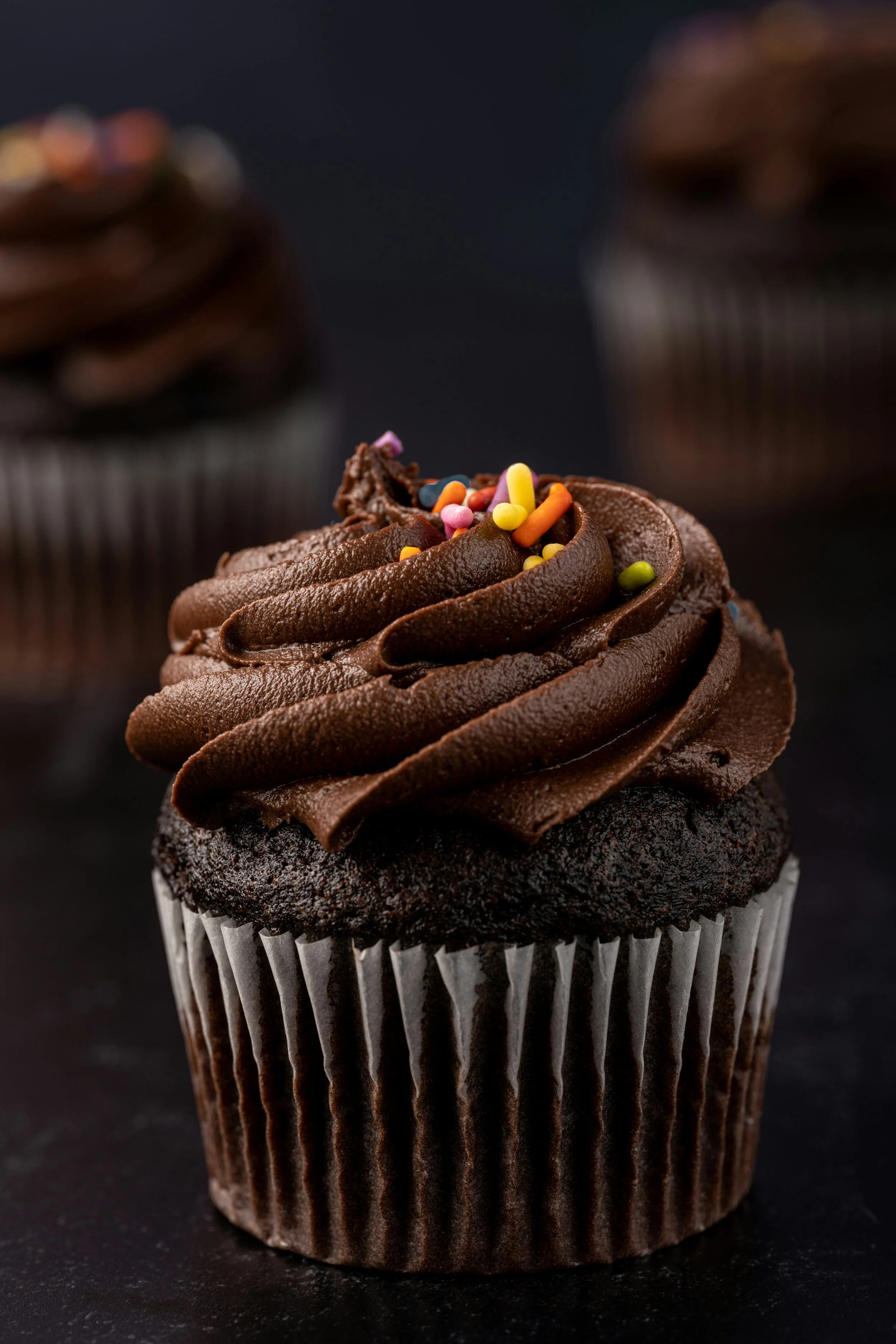 Decorate cupcakes individually or with friends!