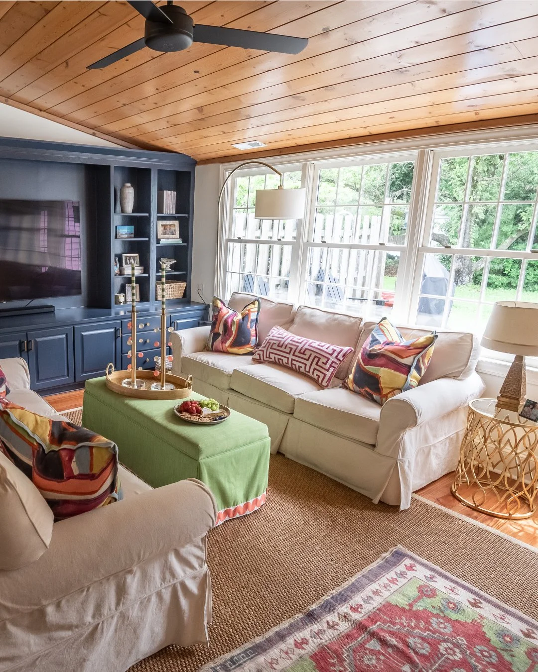 When a room feels both polished and relaxed, you know it&rsquo;s working. Thoughtful layers of color and texture coming together in a way that feels easy and lived in.⁠
⁠
#wynnepeaceinteriordesign #livingroominspo #color #livingroom #interiordesignin