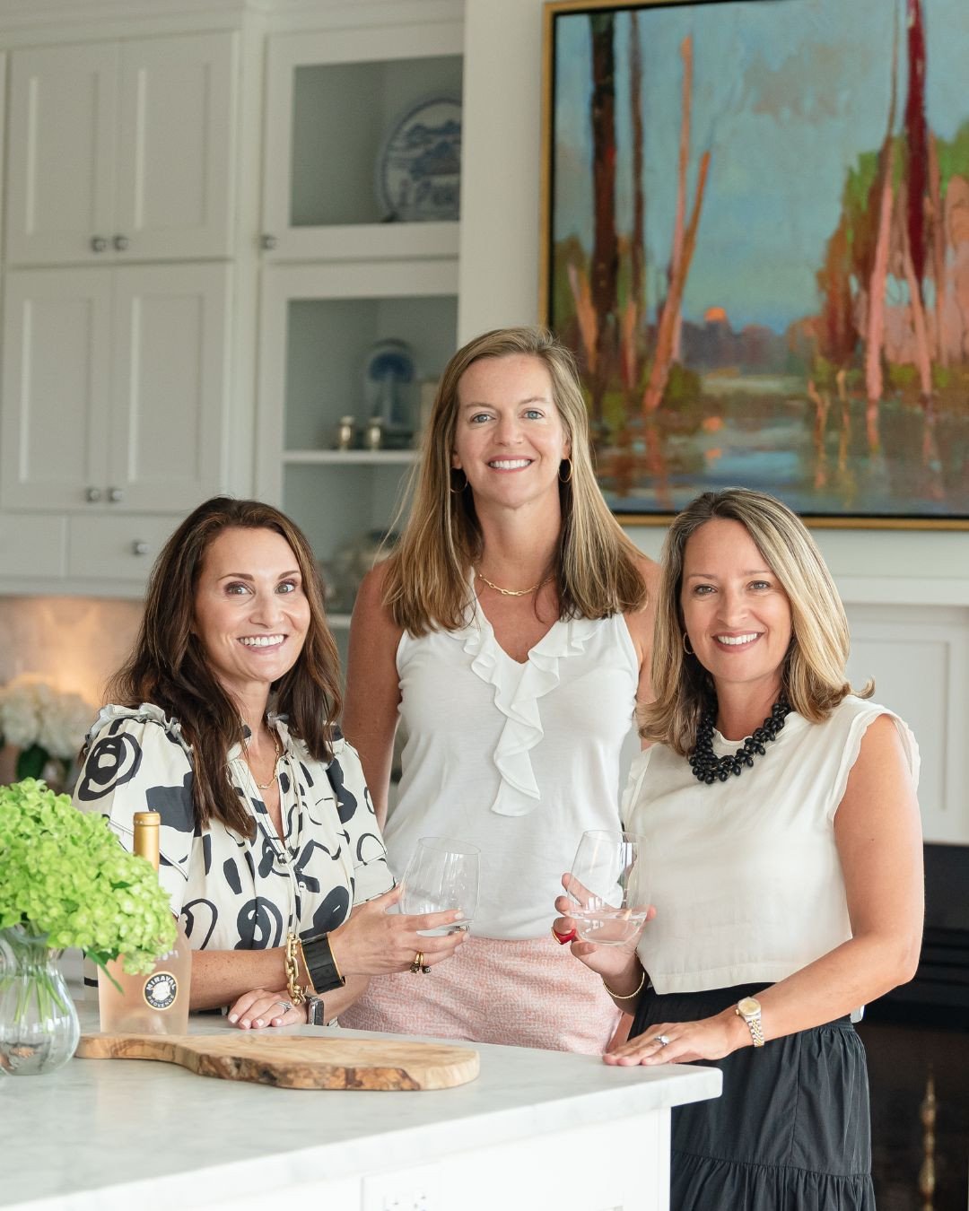 Cheers to the weekend. May it be unhurried, well lived, and spent in places that feel like home.⁠
⁠
#wynnepeaceinteriordesign #cheers #weekendvibes #interiordesigner