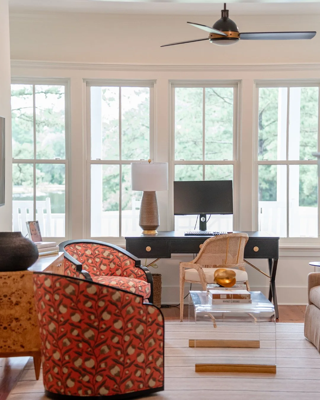 This game room and office space strikes the perfect balance. Clean, classic finishes throughout with a playful pop of pattern on the swivel chairs that keeps it interesting.⁠
⁠
#officespace #officeinspo #swivelchairs #wynnepeaceinteriordesign