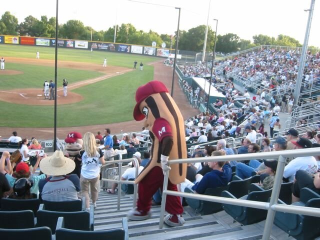 Modesto is Nuts for Baseball