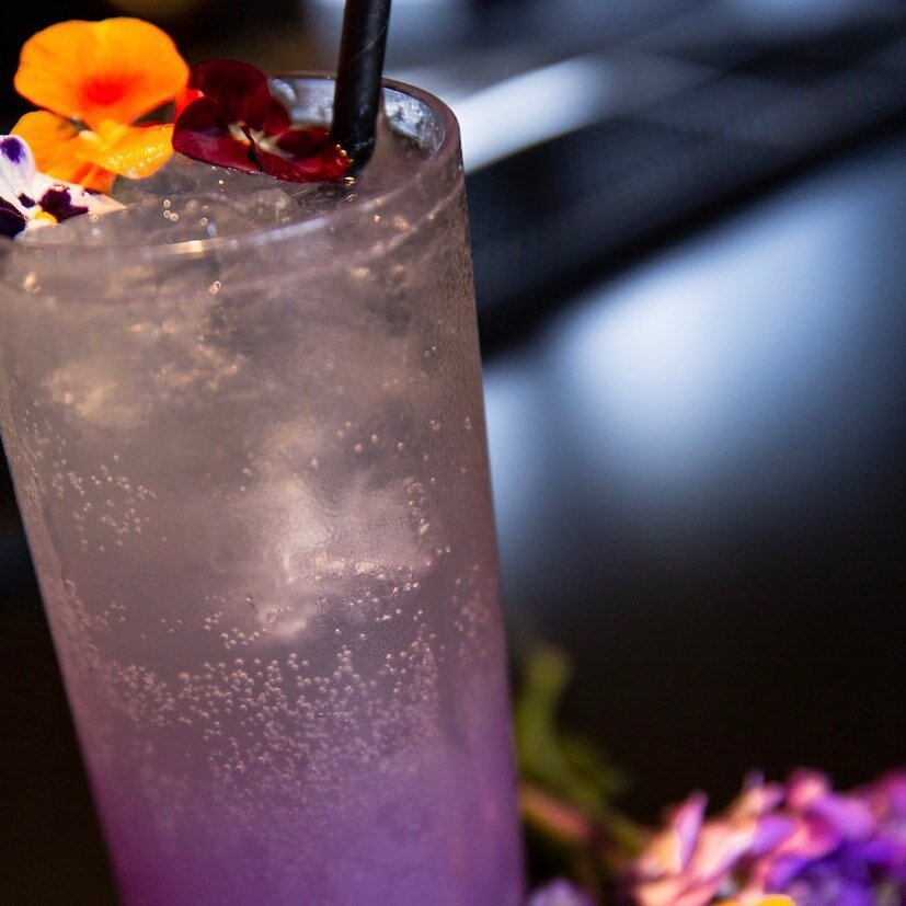 Purple Rain 

This lavender infused gin gives this drink its decadent color.
Topped with sparkling wine gives it an effervescent pop.

Empress gin
Lemon
Simple Syrup
Lavender bitters
Sparkling wine 
Edible Violas 

#gin #handcraftedcocktails #cocktai