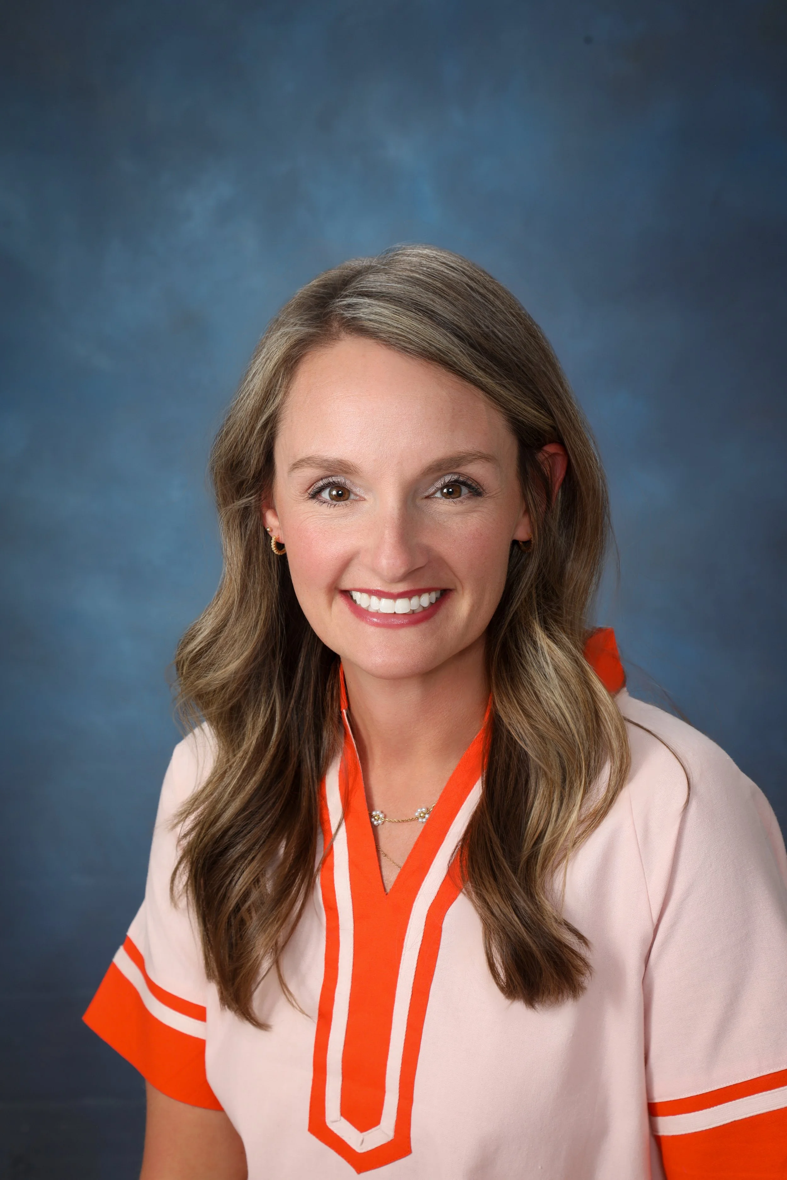 Lindsey Lewis