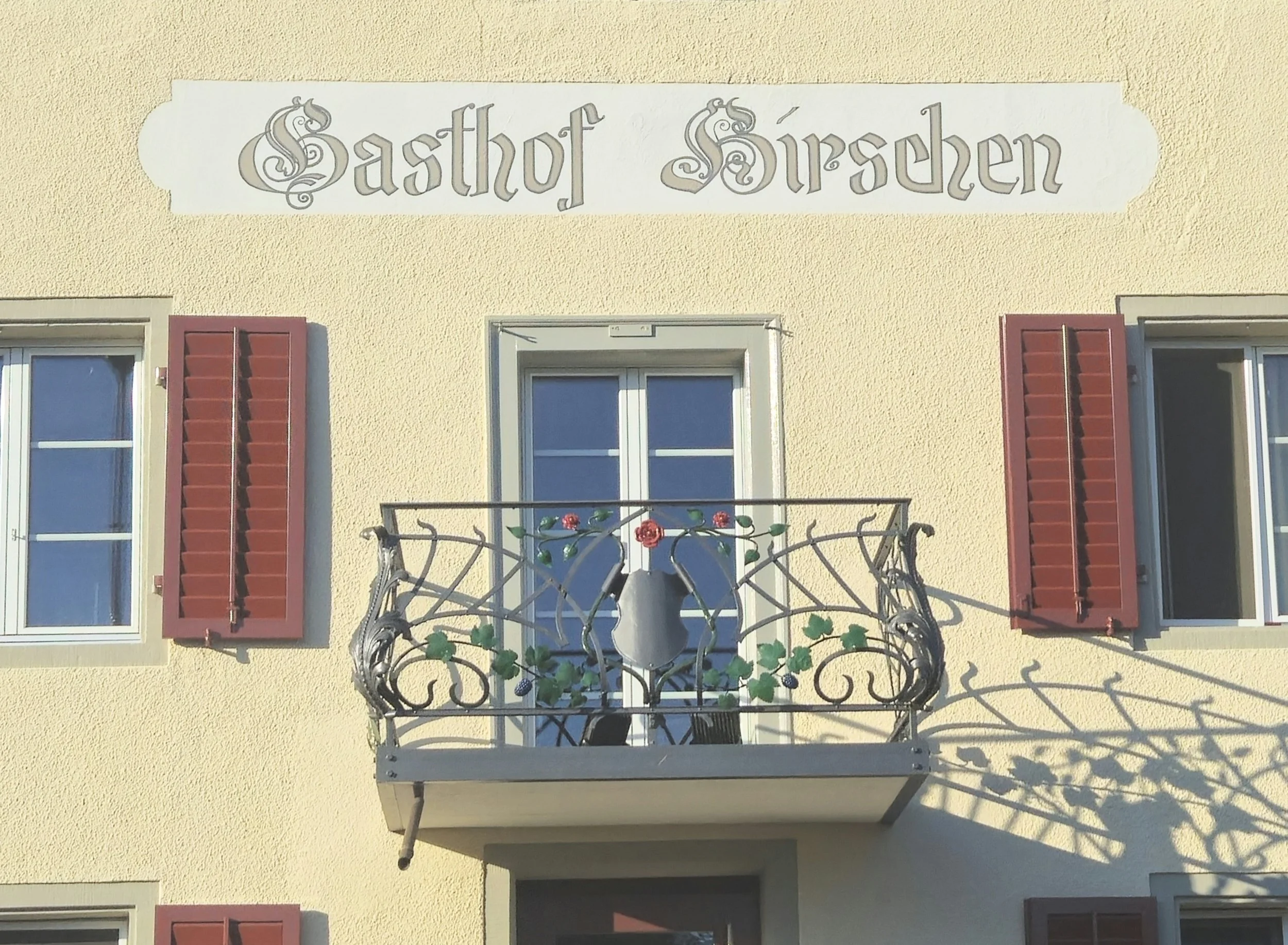 Balkonersatz,Geländerestaurierung.
Privat Auw