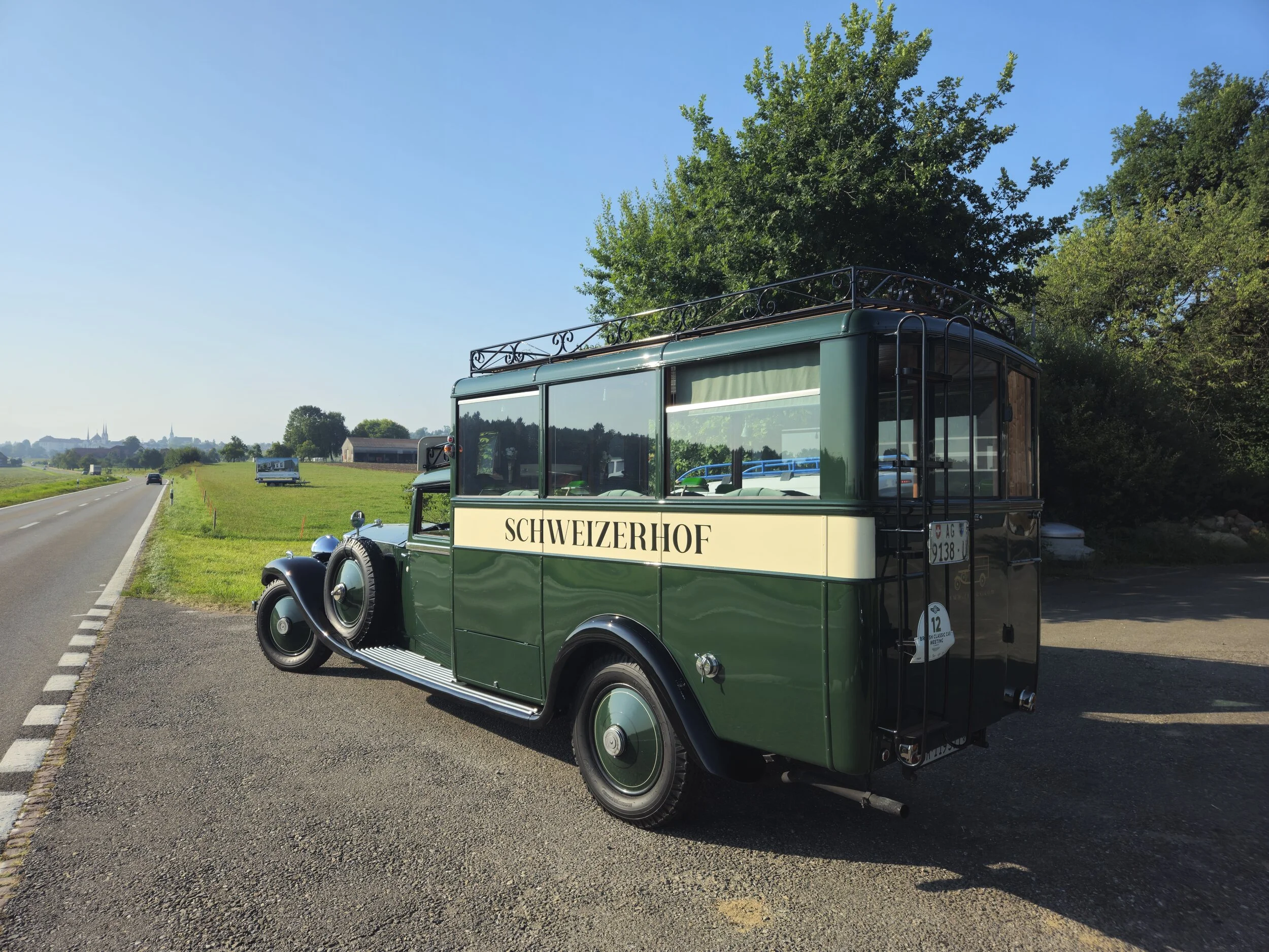 Gepäckträger,Heckleiter und Reserveradaufhängungen nach Fotos neu anfertigen.Rolls Royce Phantom, 1927 Privat