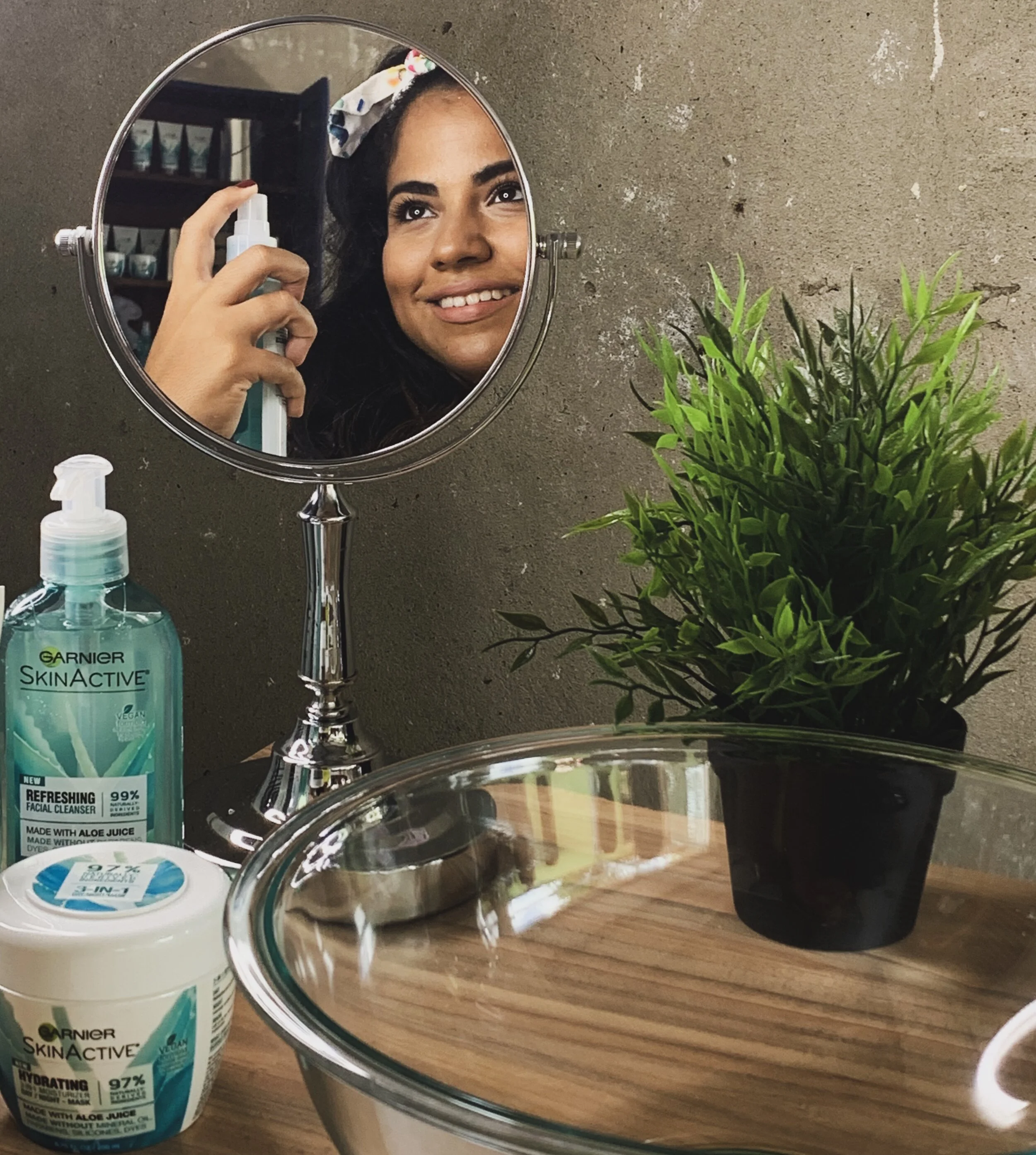 El "Hydrating Facial Mist" hidrata y refresca instantáneamente.