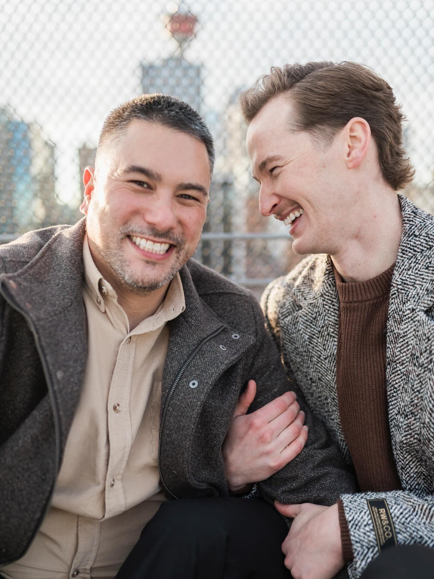Jace and Steven&rsquo;s downtown engagement session, when all the leaves had fallen off the trees, we head into the city. Enjoying the low November sun, it&rsquo;s always lovely to enjoy golden hour when the it&rsquo;s not 9pm.
