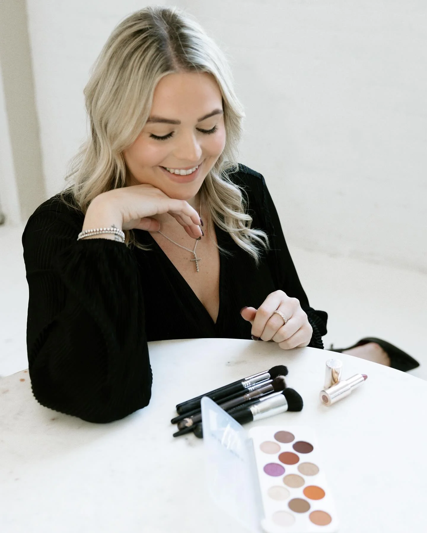 Do you have a holiday party coming up &amp; want to get glammed ? Book your makeup &amp; hairstyle and receive a free full size retail product of your choice. Call the salon today at 845-621-1700 to book your spot with Amanda ❤️
&bull;
&bull;
#salon 