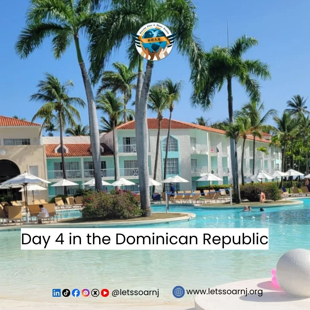 𝐃𝐚𝐲 𝟒 𝐢𝐧 𝐭𝐡𝐞 𝐃𝐨𝐦𝐢𝐧𝐢𝐜𝐚𝐧 𝐑𝐞𝐩𝐮𝐛𝐥𝐢𝐜! 🌴✨

Another incredible day of learning, discovery, and hands-on experience for our scholars! The morning began with educational tours of Gran Ventana Beach Resort and Casa Colonial Beach &am