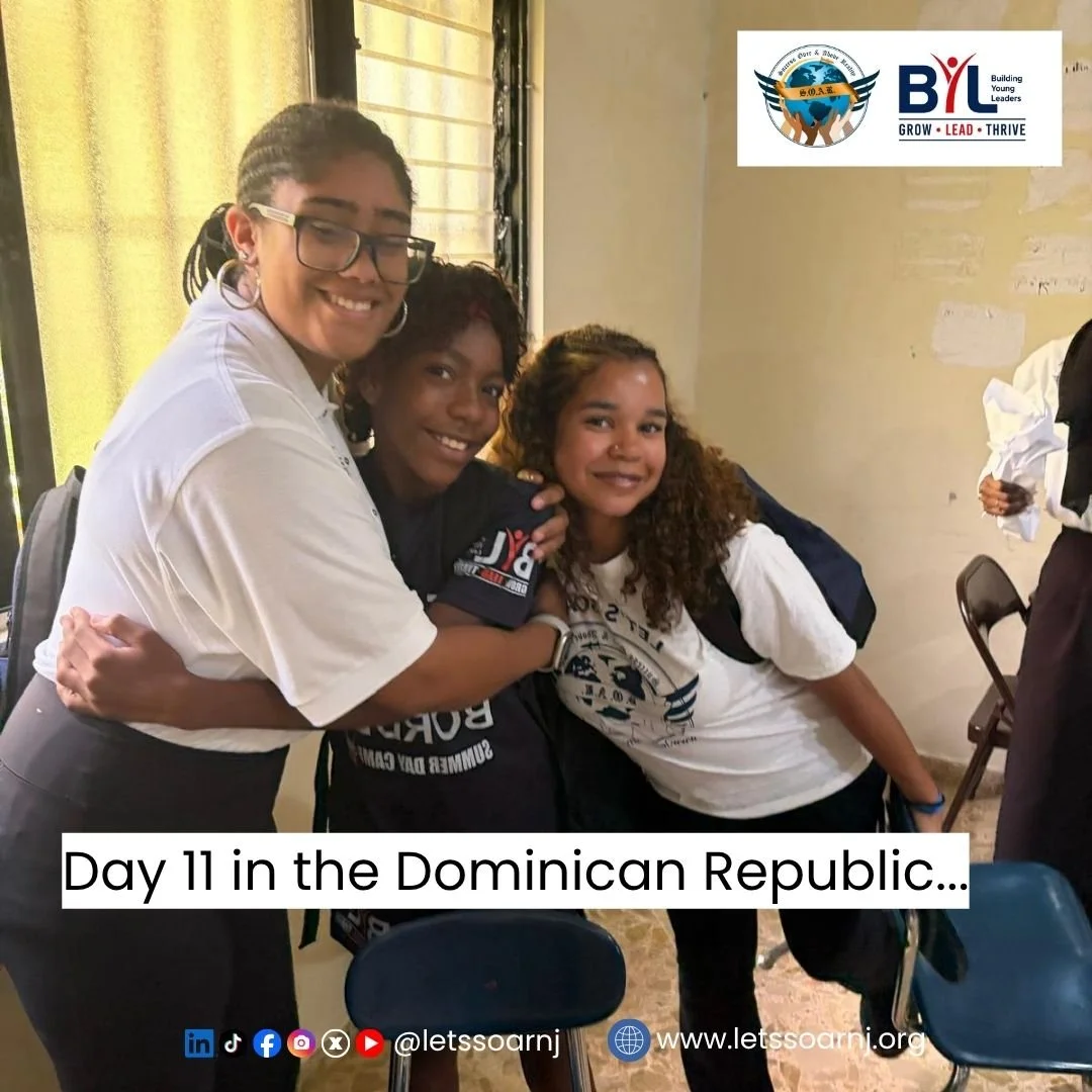 𝐃𝐚𝐲 𝟏𝟏 𝐢𝐧 𝐭𝐡𝐞 𝐃𝐨𝐦𝐢𝐧𝐢𝐜𝐚𝐧 𝐑𝐞𝐩𝐮𝐛𝐥𝐢𝐜 &ndash; 𝐅𝐫𝐨𝐦 𝐒𝐜𝐡𝐨𝐥𝐚𝐫𝐬 𝐭𝐨 𝐋𝐞𝐚𝐝𝐞𝐫𝐬 💙

One of the most meaningful moments of our internship took place, as our scholars stepped into the role of educators during our Peer-