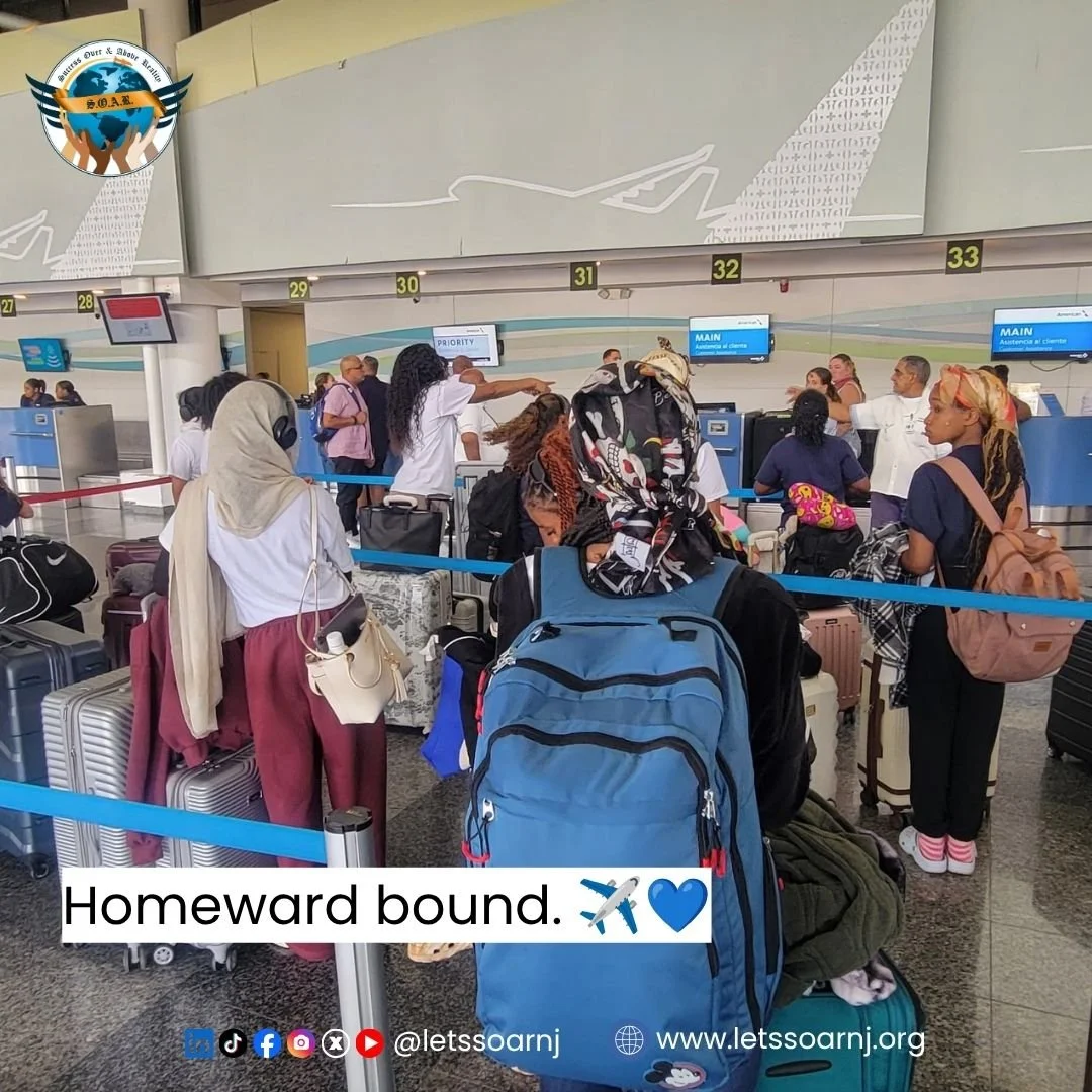 ✈️ 𝐇𝐨𝐦𝐞 𝐒𝐰𝐞𝐞𝐭 𝐇𝐨𝐦𝐞!

Our scholars have officially arrived back home after an unforgettable 14-day S.O.A.R. International Internship in the beautiful Dominican Republic.

As we close this incredible chapter, our hearts are filled with gra