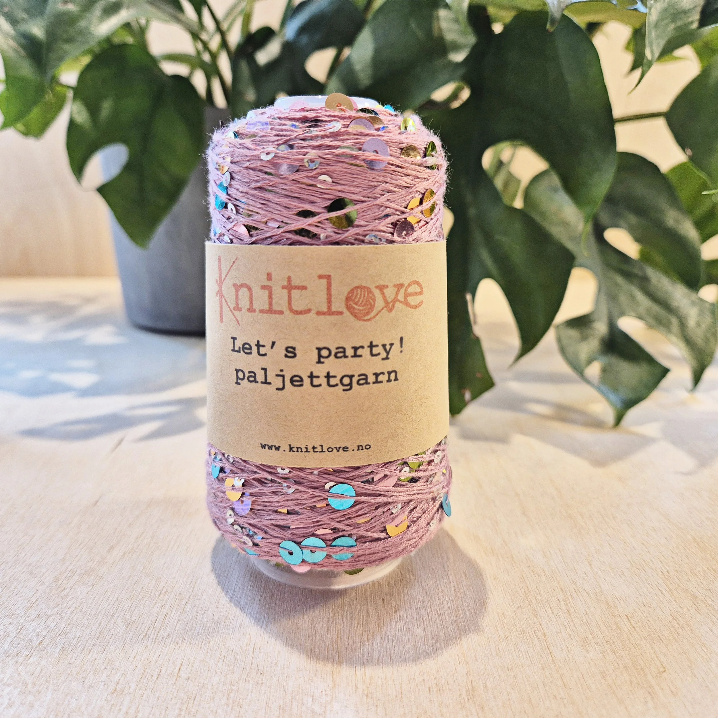 Paljett - Garden Party.jpg