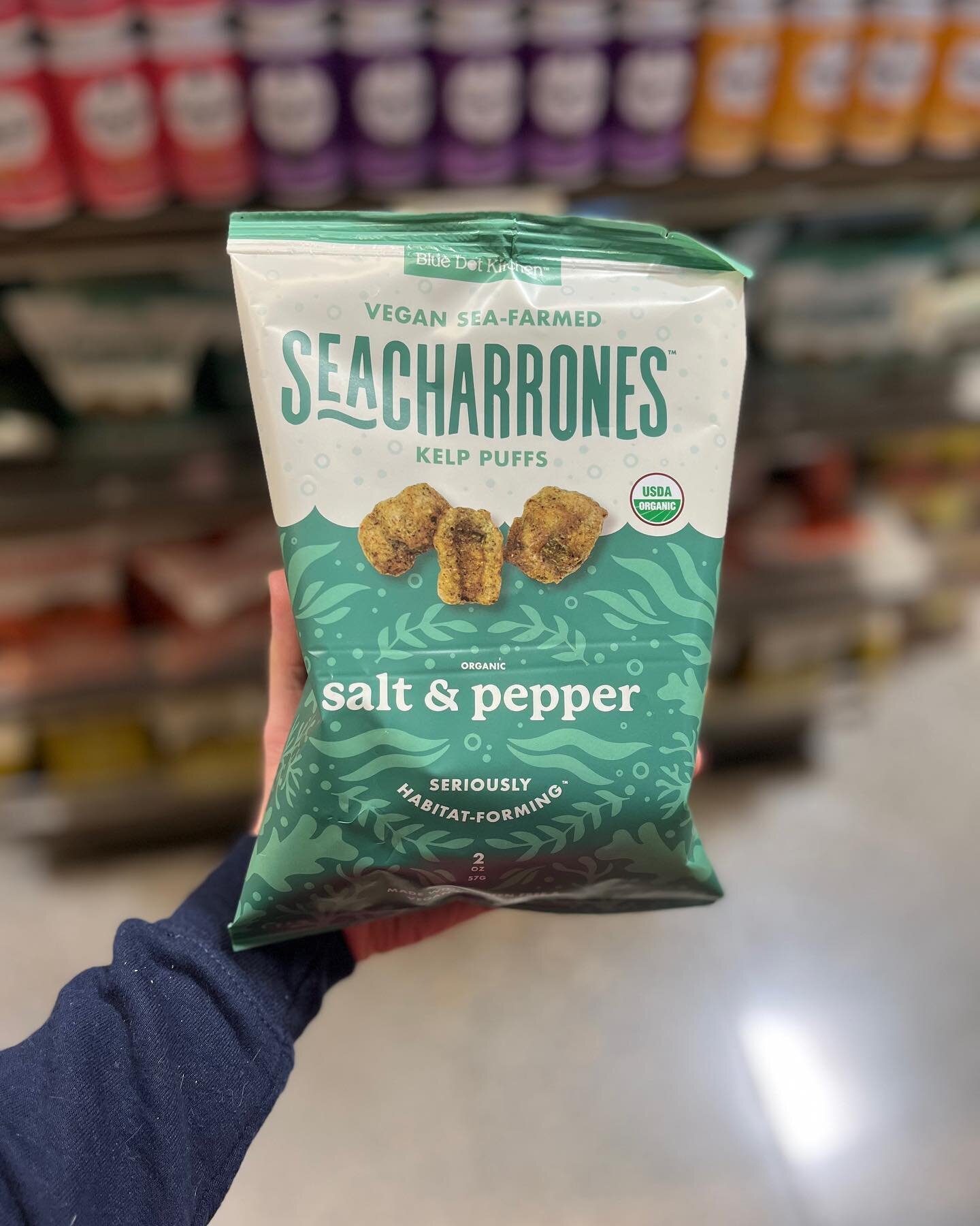Oh heyyy, Oregonians! Seacharrones are now available all 11 @marketofchoice locations across the beautiful state of OR in all 3 signature flavors.

📍Portland, Bend, Corvallis, Ashland, Eugene, Medford, more.