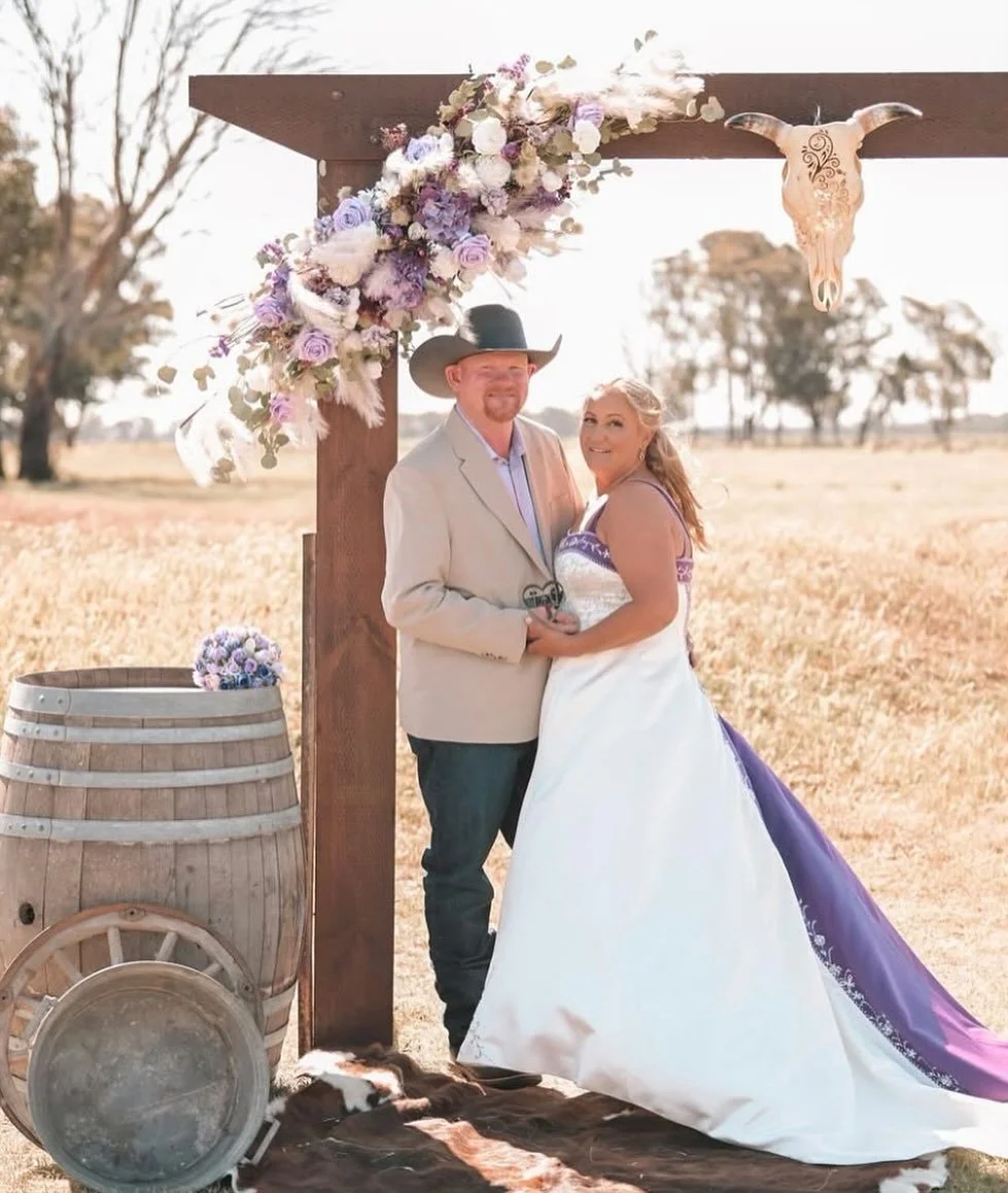 Tammy and Dale 11.10.2025💜🤍it was an honour to have been chosen as your wedding florist for your very special day. The wind was blowing a gale, but the sun was shining and the flowers held on! My first go at creating wedding flowers with dried, pre