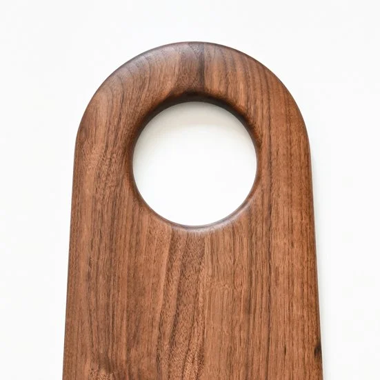 Hole_Slab_long_walnut_onourtable_geof_lilge_2.jpg