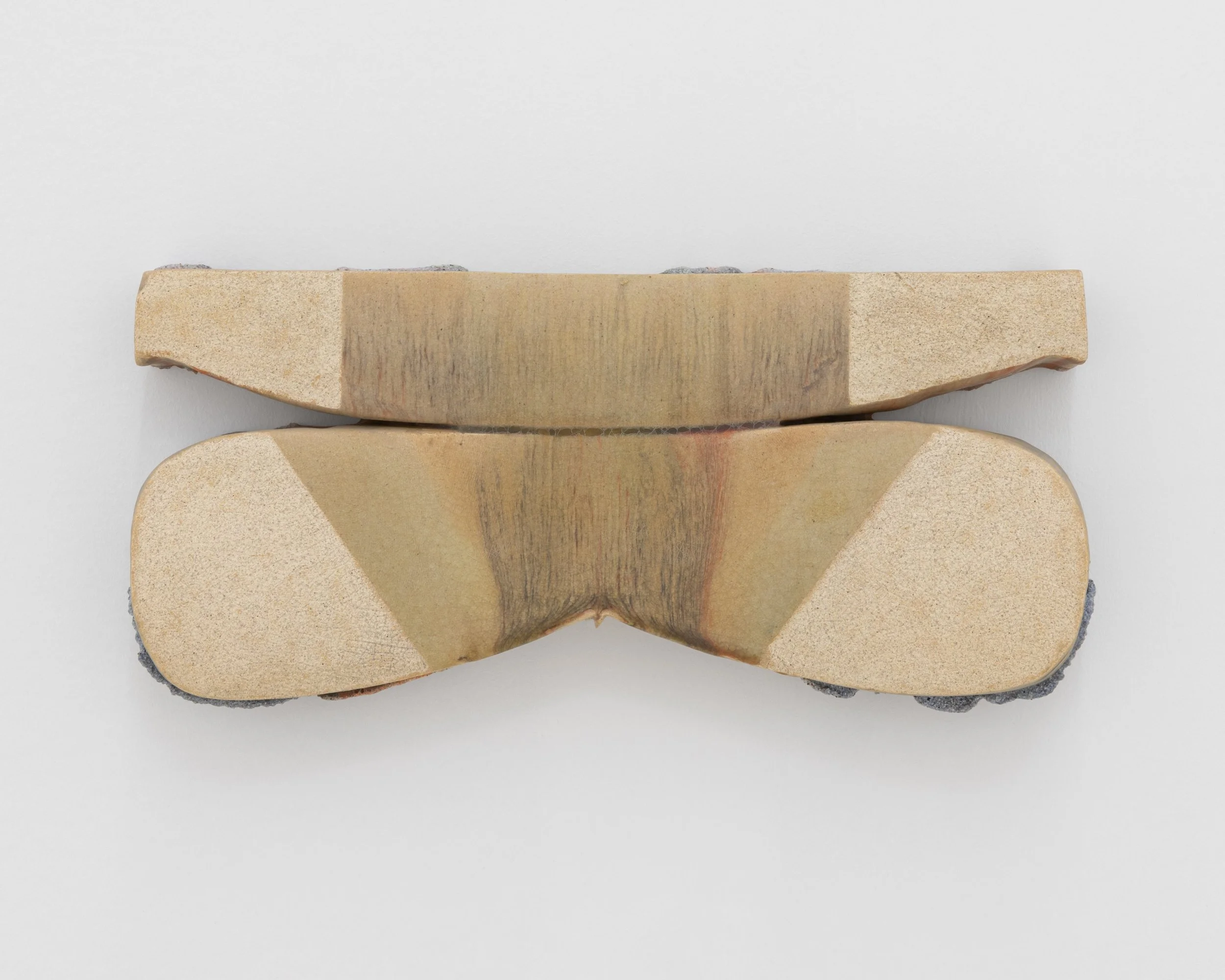Soaking the chain, 2026. Glazed ceramic, 8 x 17 x 3 in, 20.3 x 43.2 x 7.6 cm